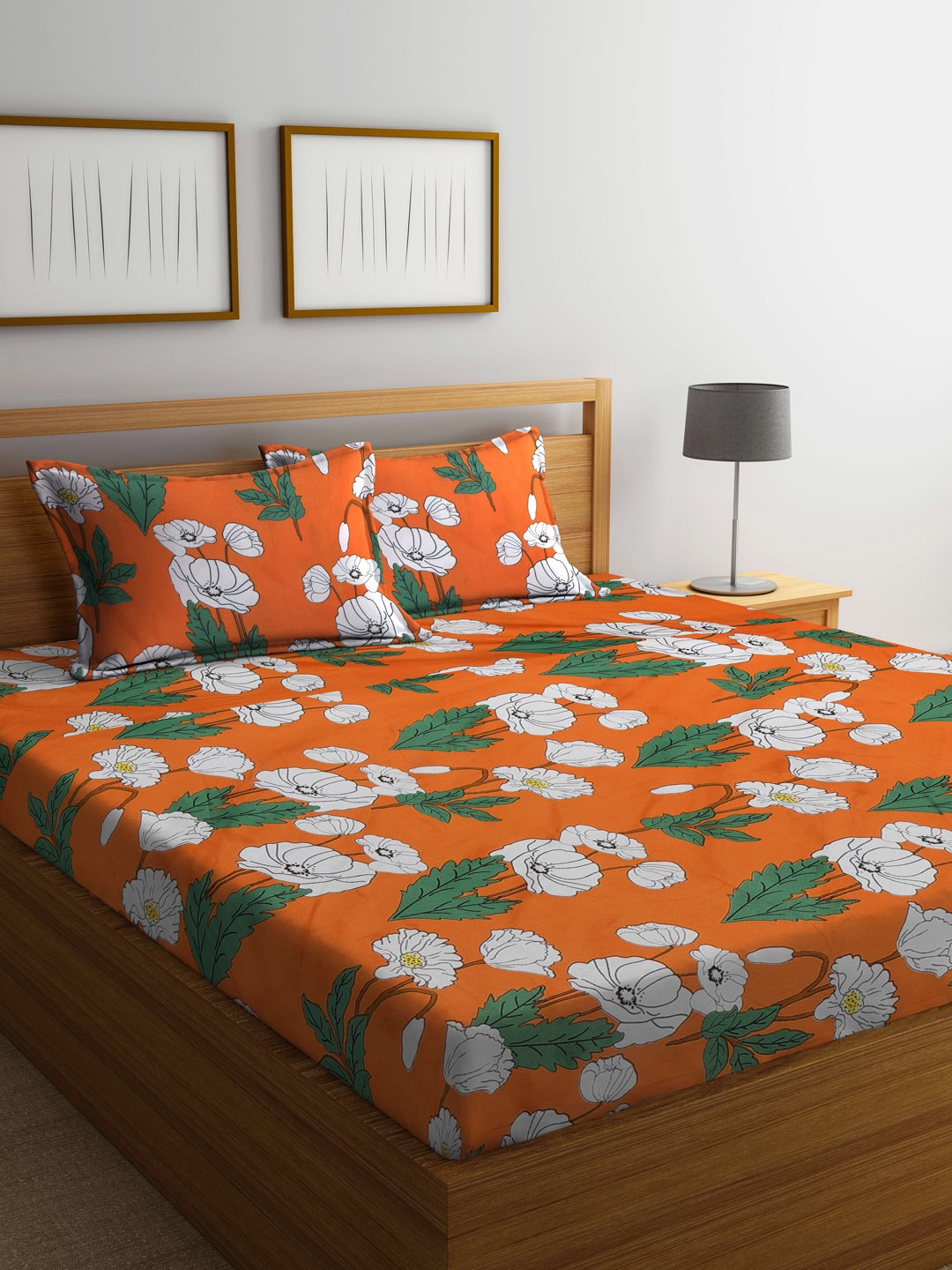 KLOTTHE Orange & White Floral Printed 300 TC Fitted King Bedsheet with 2 Pillow Covers
KLOTTHE Orange & White Floral Printed 300 TC Fitted King Bedsheet with 2 Pillow Covers