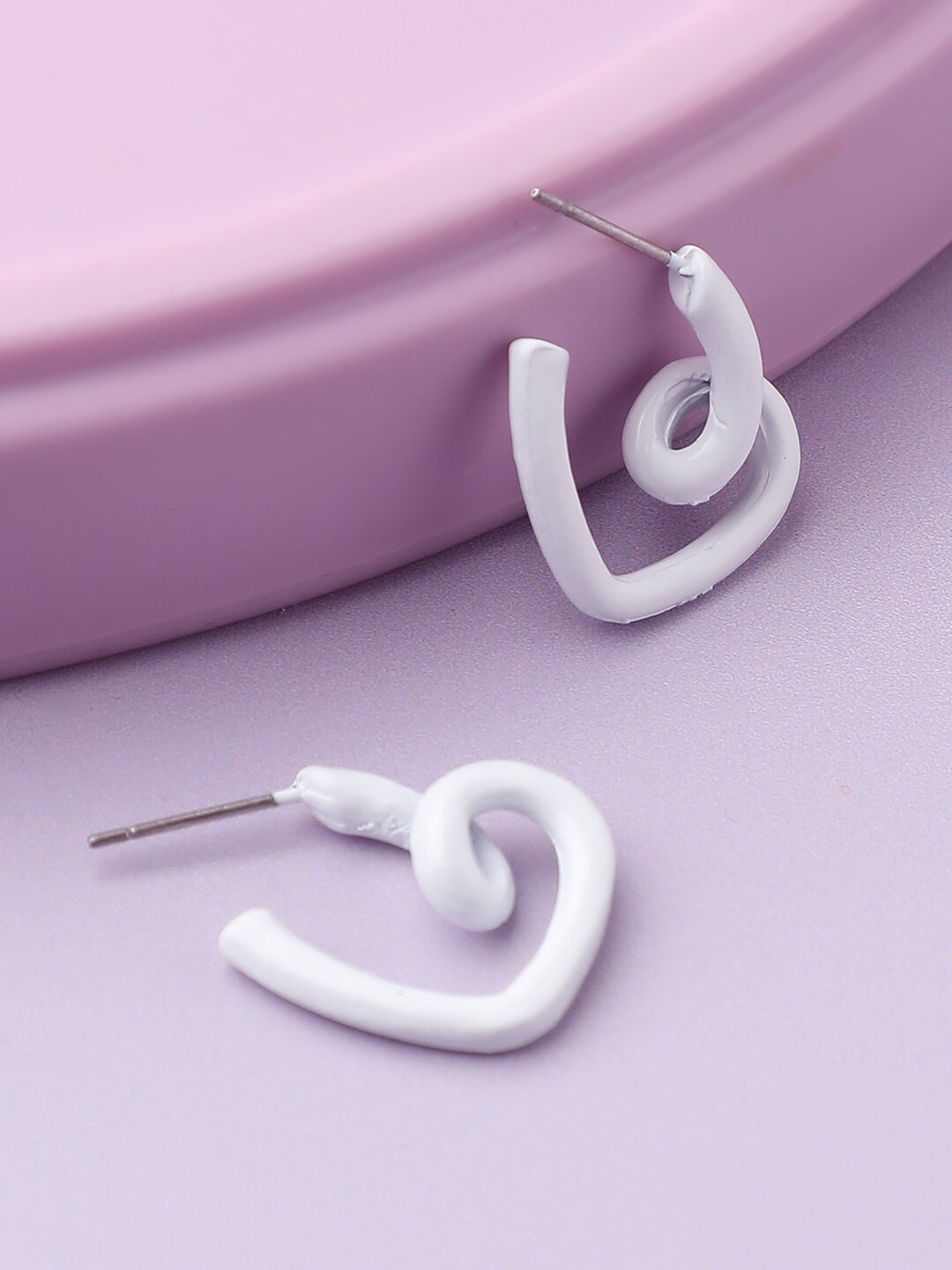 SOHI White Contemporary Studs Earrings