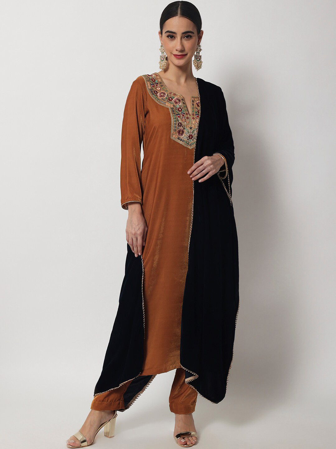 anokherang Women Floral Embroidered Thread Work Kurta with Trousers & Dupatta, Mustard
anokherang Women Floral Embroidered Thread Work Kurta with Trousers & Dupatta, Mustard