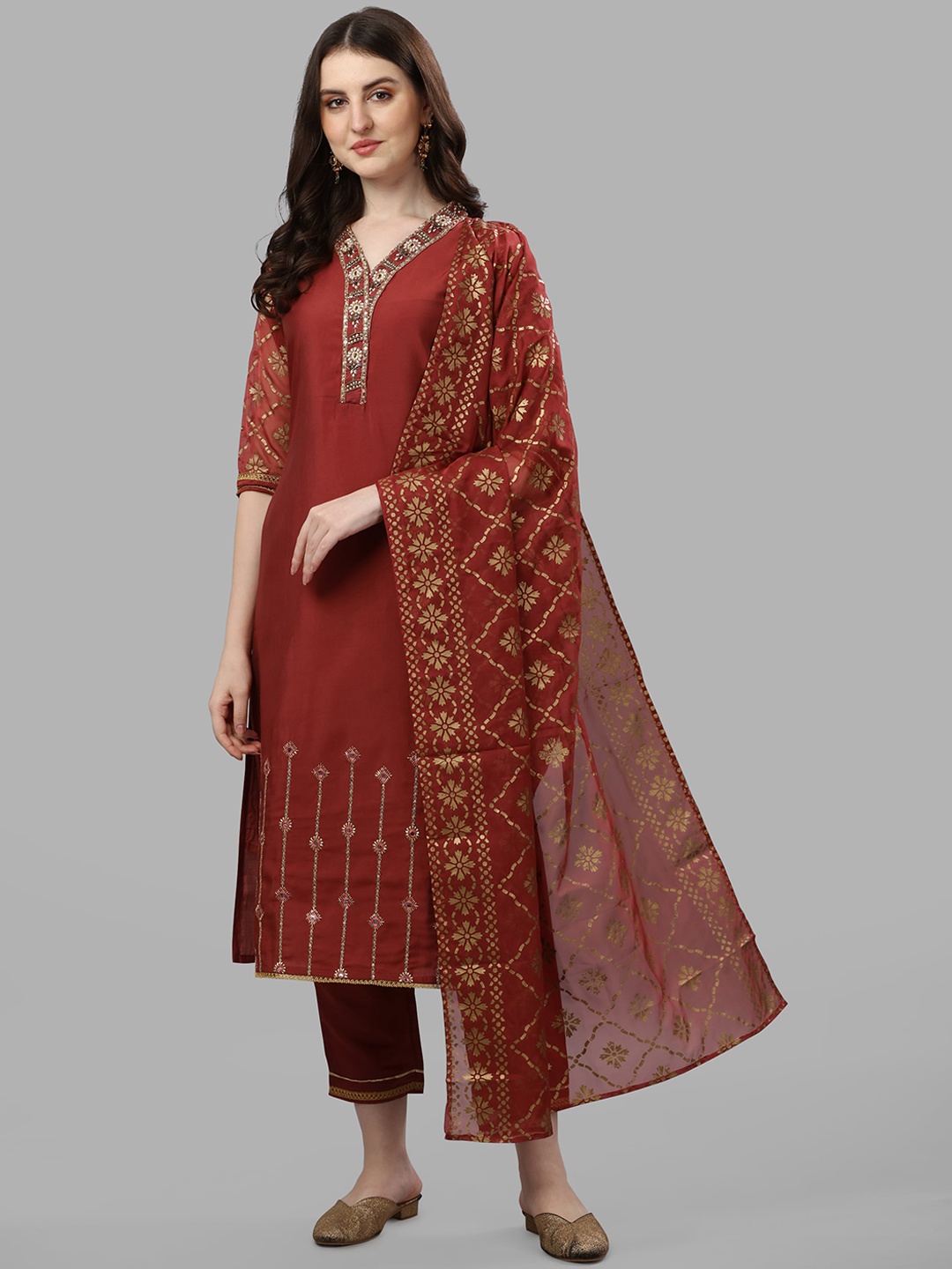 Berrylicious Women Ethnic Embroidered Beads and Stones Kurta with Trousers & Dupatta, Maroon
Berrylicious Women Ethnic Embroidered Beads and Stones Kurta with Trousers & Dupatta, Maroon