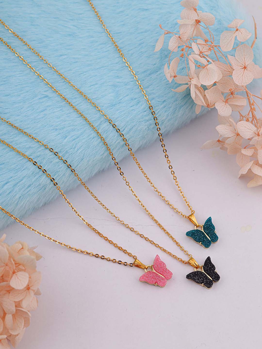 Brado Jewellery Pink Gold-Plated Black and Green Women Butterfly-Charm Pendant With Chain
Brado Jewellery Pink Gold-Plated Black and Green Women Butterfly-Charm Pendant With Chain