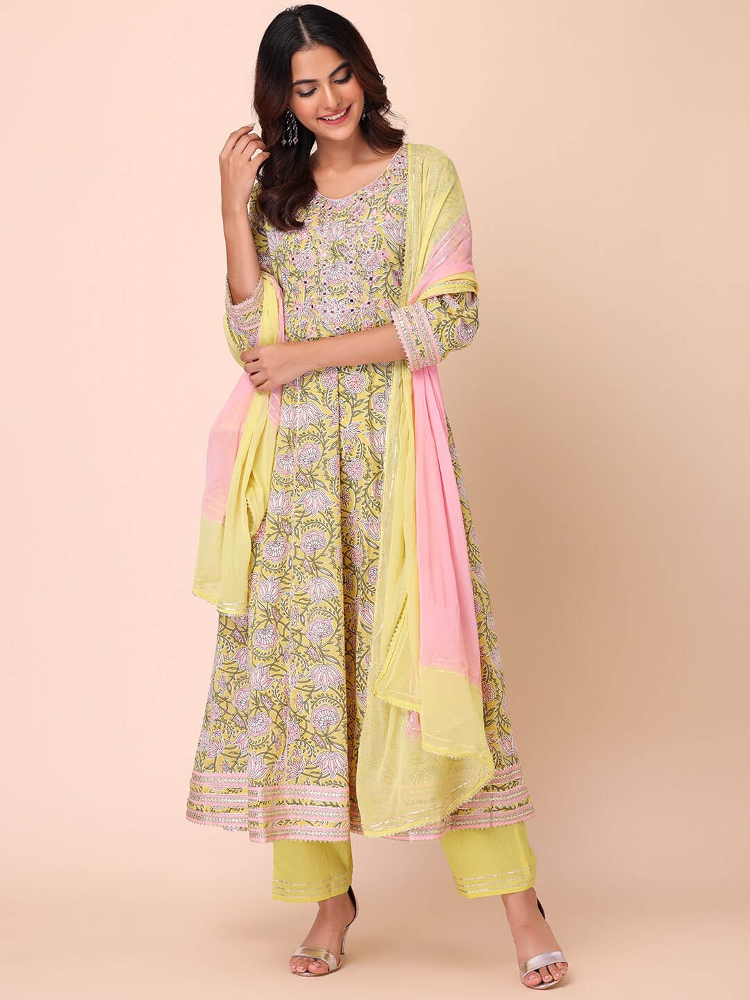 INDYA Women Floral Yoke Design Pleated Pure Cotton Kurta with Pyjamas & Dupatta, Yellow
INDYA Women Floral Yoke Design Pleated Pure Cotton Kurta with Pyjamas & Dupatta, Yellow