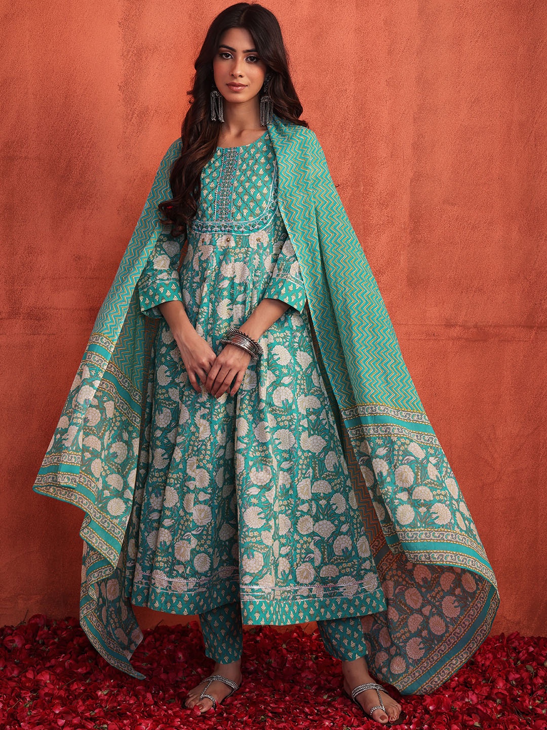INDYA Women Floral Printed Panelled Gotta Patti Pure Cotton Kurta With Trousers & Dupatta, Green
INDYA Women Floral Printed Panelled Gotta Patti Pure Cotton Kurta With Trousers & Dupatta, Green
