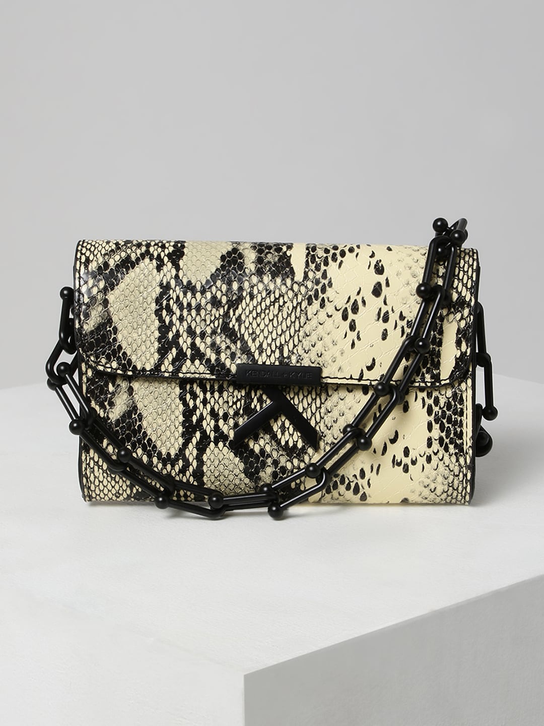 KENDALL & KYLIE Multicoloured Animal Printed PU Half Moon Sling Bag with Cut Work, Multi
KENDALL & KYLIE Multicoloured Animal Printed PU Half Moon Sling Bag with Cut Work, Multi
