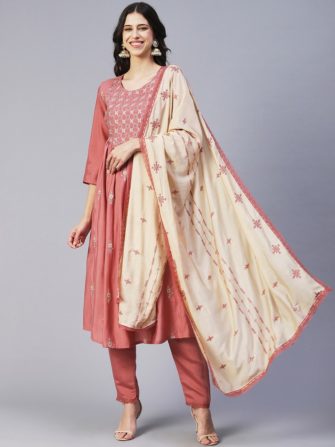 FASHOR Ethnic Motifs Embroidered Pleated Sequinned Kurta with Trousers & With Dupatta, Peach
FASHOR Ethnic Motifs Embroidered Pleated Sequinned Kurta with Trousers & With Dupatta, Peach