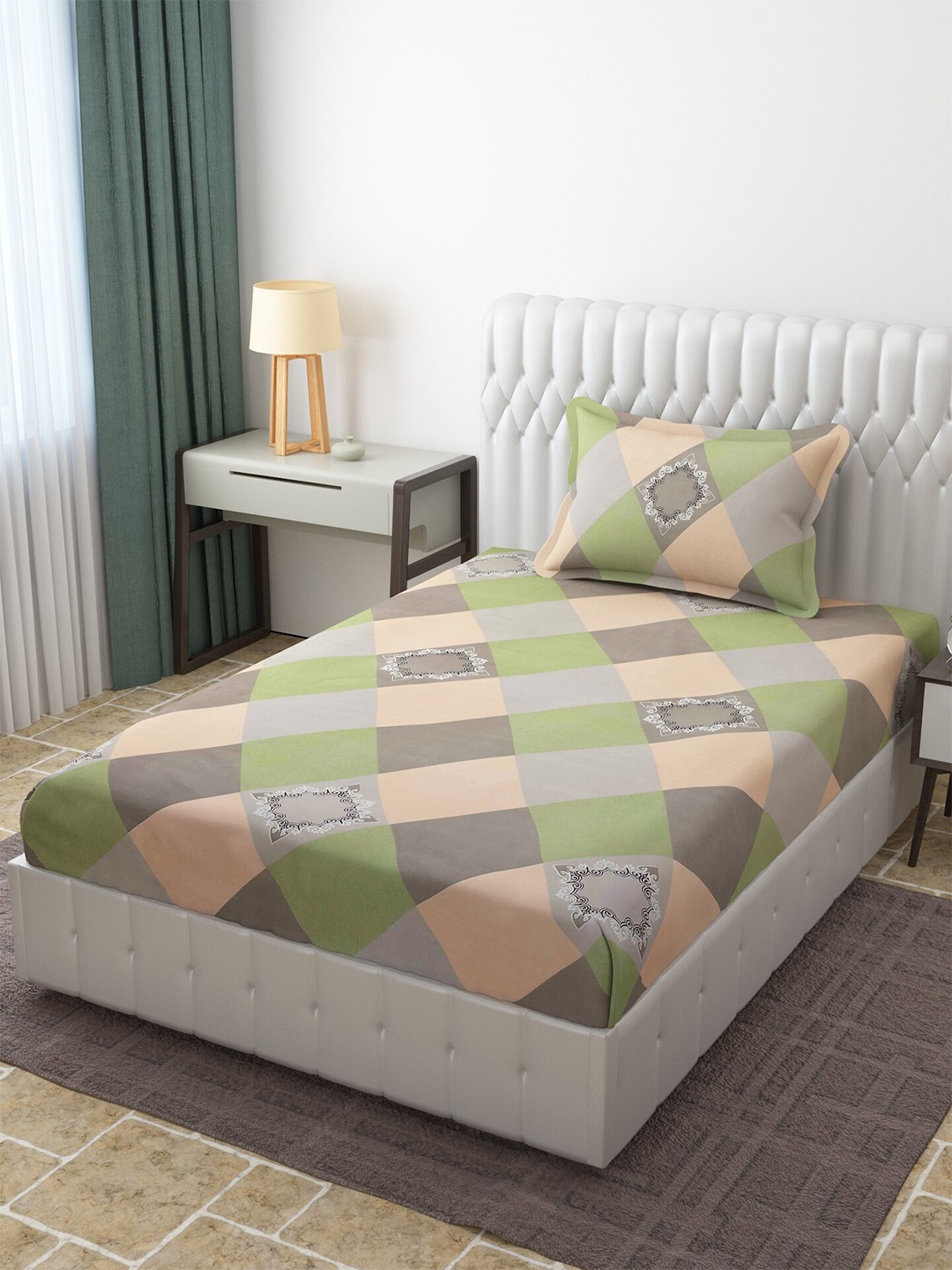Molly & Michel Green & Peach-Coloured Geometric 210 TC Single Bedsheet with 1 Pillow Covers
Molly & Michel Green & Peach-Coloured Geometric 210 TC Single Bedsheet with 1 Pillow Covers
