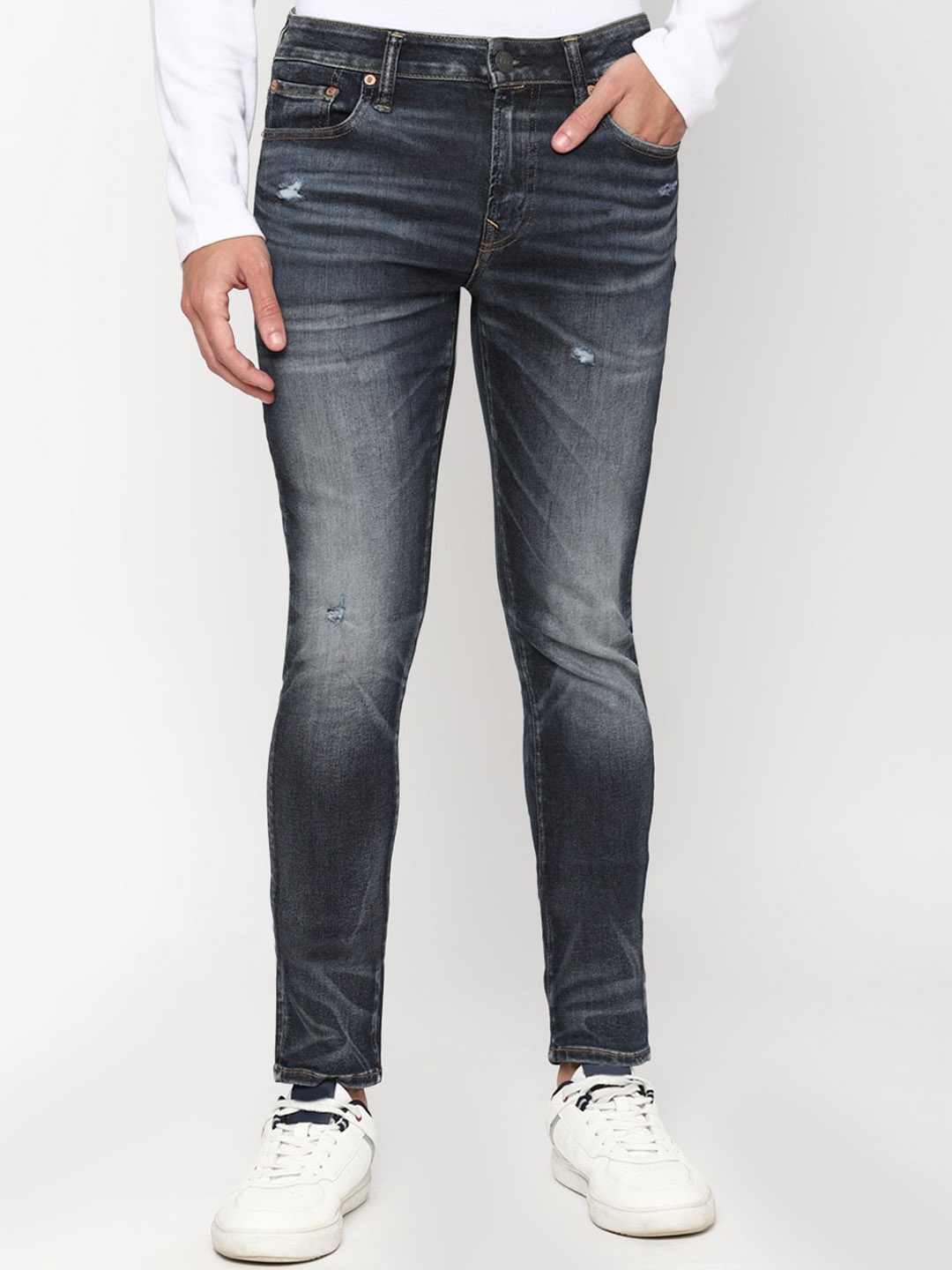 AMERICAN EAGLE OUTFITTERS Men Skinny Fit Mildly Distressed Heavy Fade Jeans, Blue
AMERICAN EAGLE OUTFITTERS Men Skinny Fit Mildly Distressed Heavy Fade Jeans, Blue