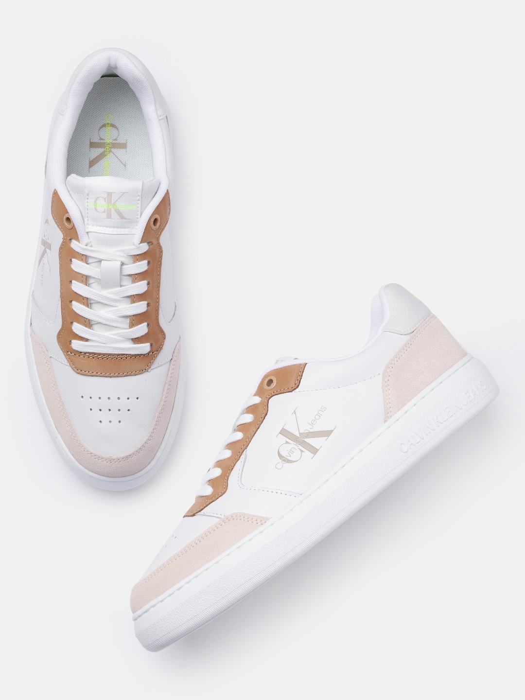 Calvin Klein Jeans Men Perforations & Colourblocked Leather Sneakers With Brand Logo Print, White
Calvin Klein Jeans Men Perforations & Colourblocked Leather Sneakers With Brand Logo Print, White
