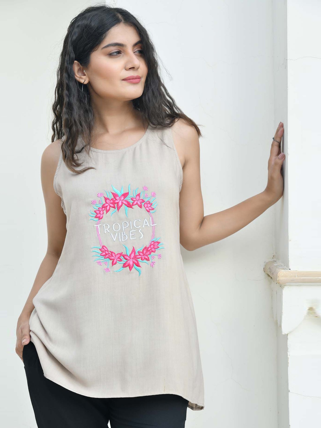 Aaheli Print Longline Top, Beige