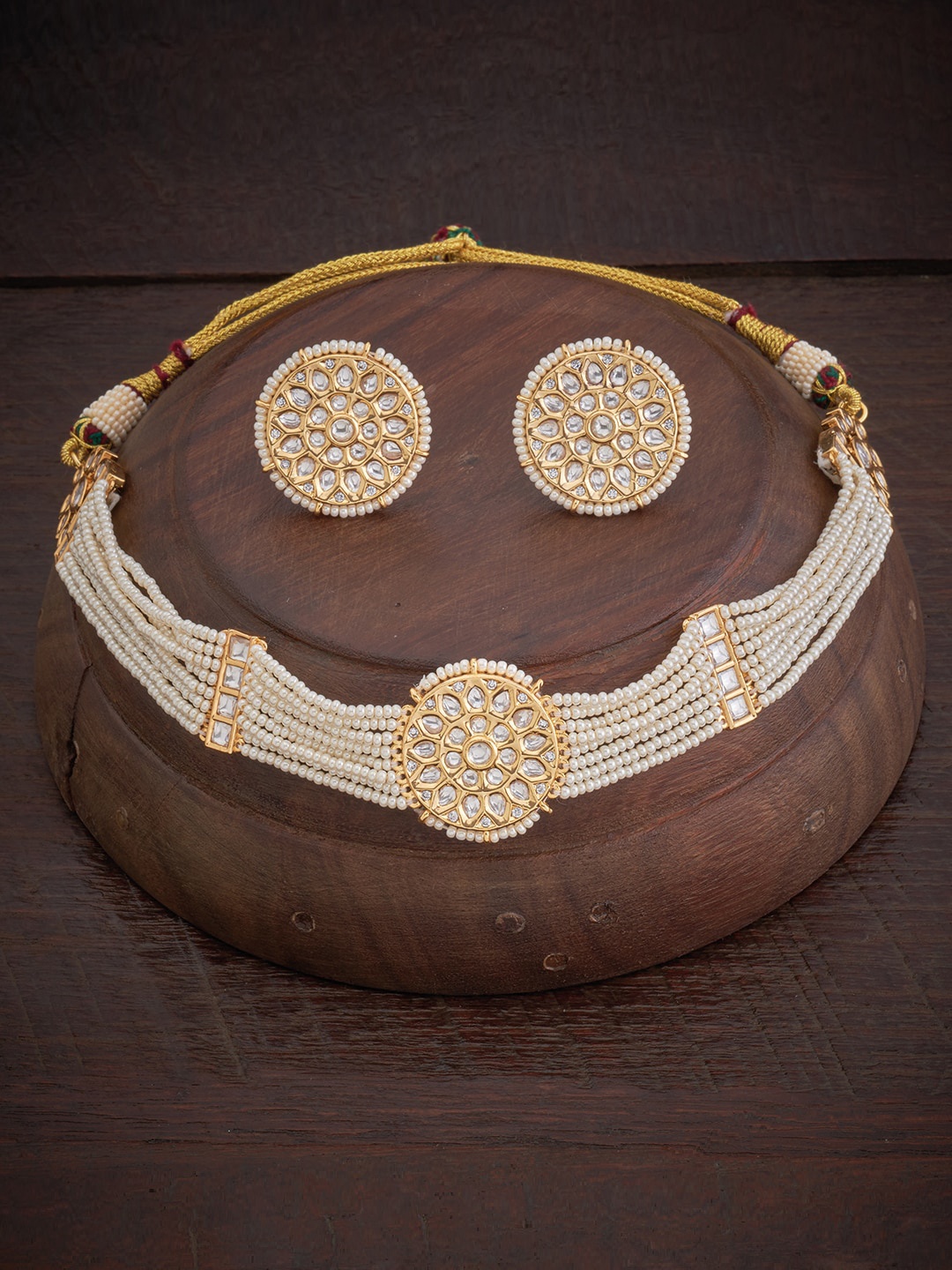 Kushal's Fashion Jewellery Women Gold-Plated Kundan Studded & Beaded Jewellery Set, White
Kushal's Fashion Jewellery Women Gold-Plated Kundan Studded & Beaded Jewellery Set, White