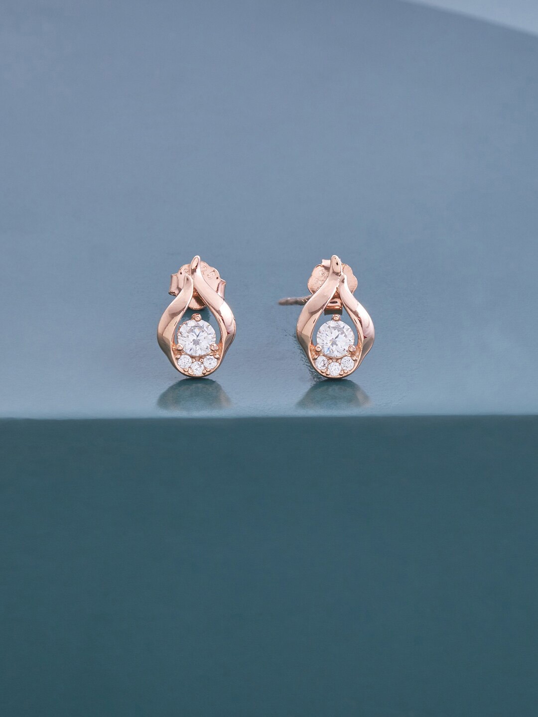 Kushal's Fashion Jewellery Rose Gold Plated Contemporary Studs Earrings, White
Kushal's Fashion Jewellery Rose Gold Plated Contemporary Studs Earrings, White