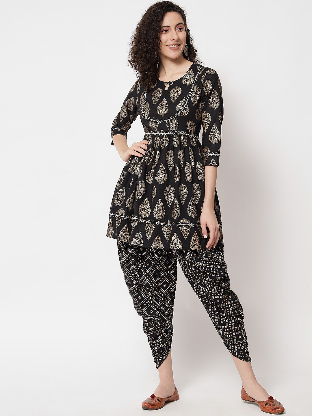 Meeranshi Women Floral Printed Angrakha Gotta Patti Kurta with Dhoti Pants, Navy blue
Meeranshi Women Floral Printed Angrakha Gotta Patti Kurta with Dhoti Pants, Navy blue