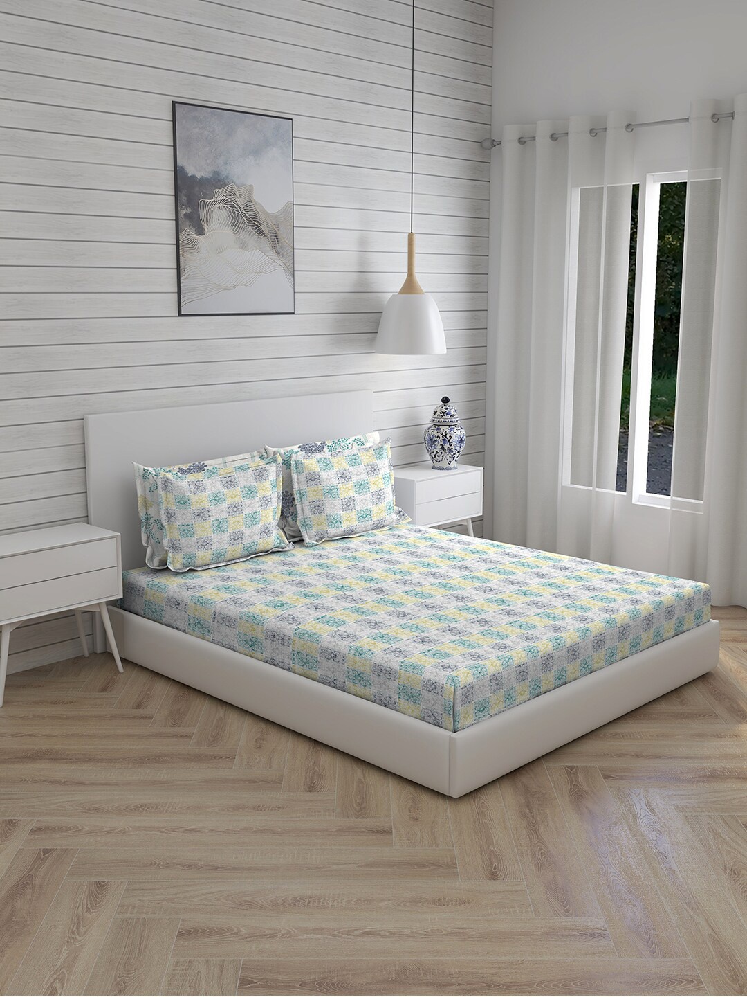 Boutique Living India Urban Tropic White 600 TC Pure Cotton King Bedsheet with 4 Pillow Covers
Boutique Living India Urban Tropic White 600 TC Pure Cotton King Bedsheet with 4 Pillow Covers