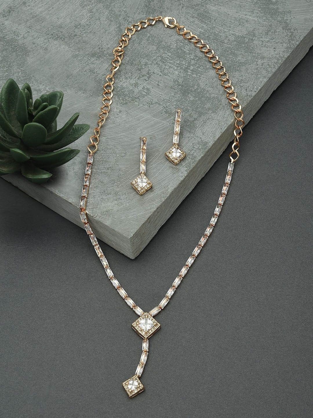 Zaveri Pearls Women Rose Gold-Plated Cubic Zirconia Studded Jewellery Set, White
Zaveri Pearls Women Rose Gold-Plated Cubic Zirconia Studded Jewellery Set, White