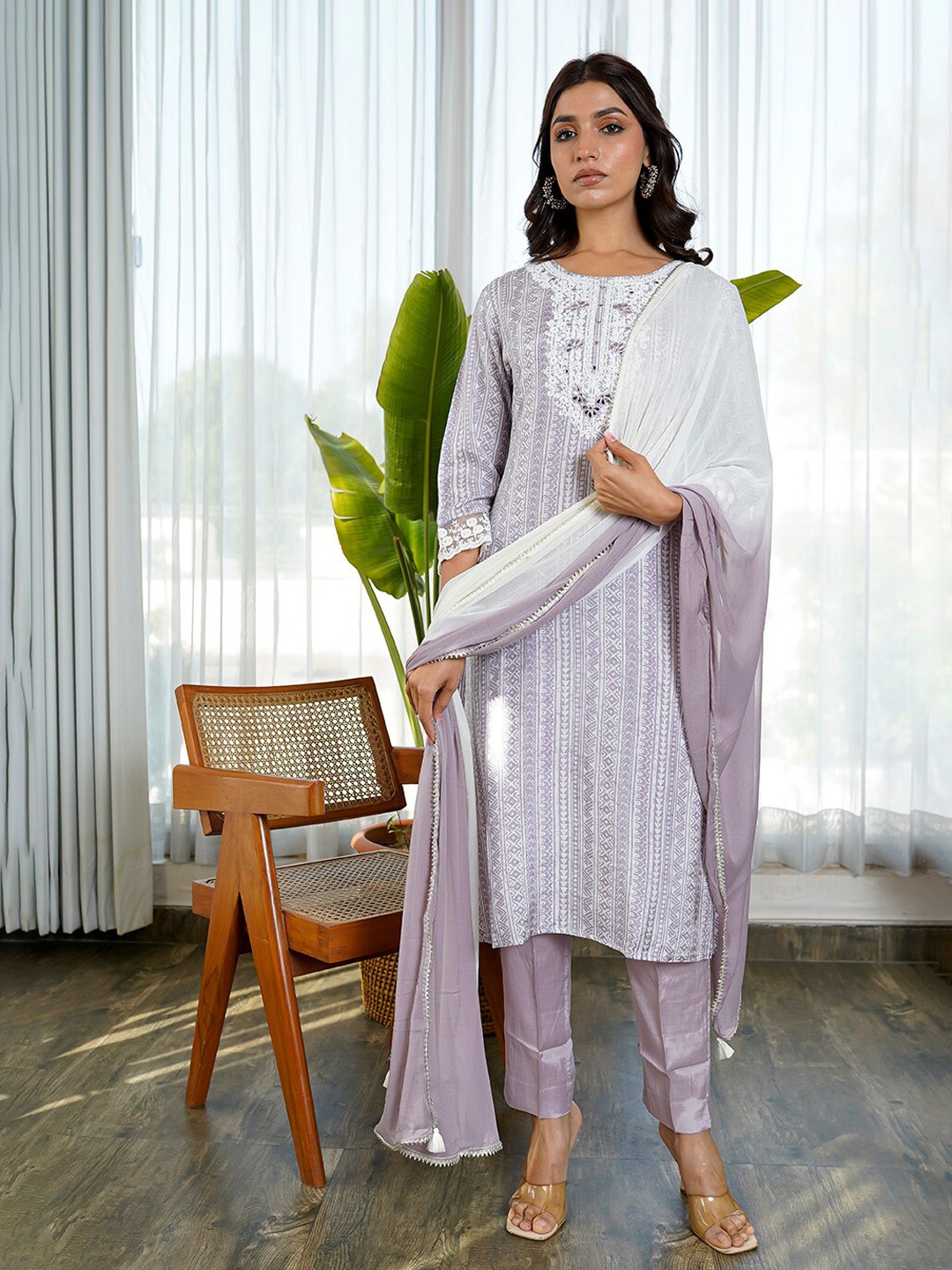 KAMODINEE Women Ethnic Motifs Printed Thread Work Kurta With Trousers & Dupatta, Lavender
KAMODINEE Women Ethnic Motifs Printed Thread Work Kurta With Trousers & Dupatta, Lavender