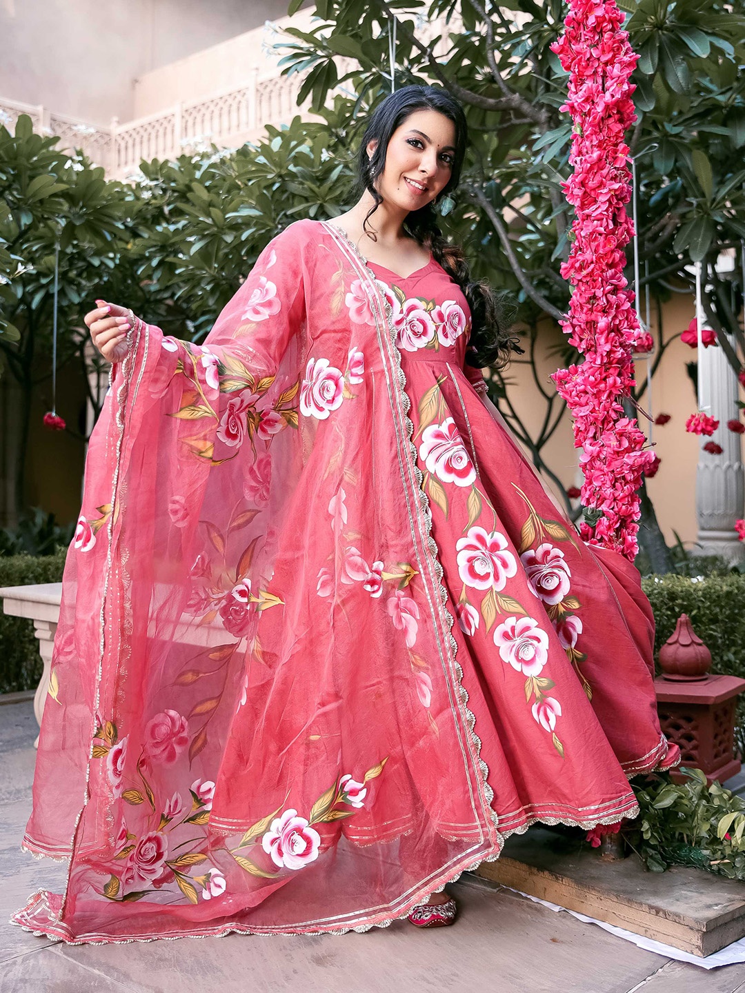 AACHHO Women Peach-Coloured Printed Empire Pure Cotton Kurta With Trousers & Dupatta
AACHHO Women Peach-Coloured Printed Empire Pure Cotton Kurta With Trousers & Dupatta