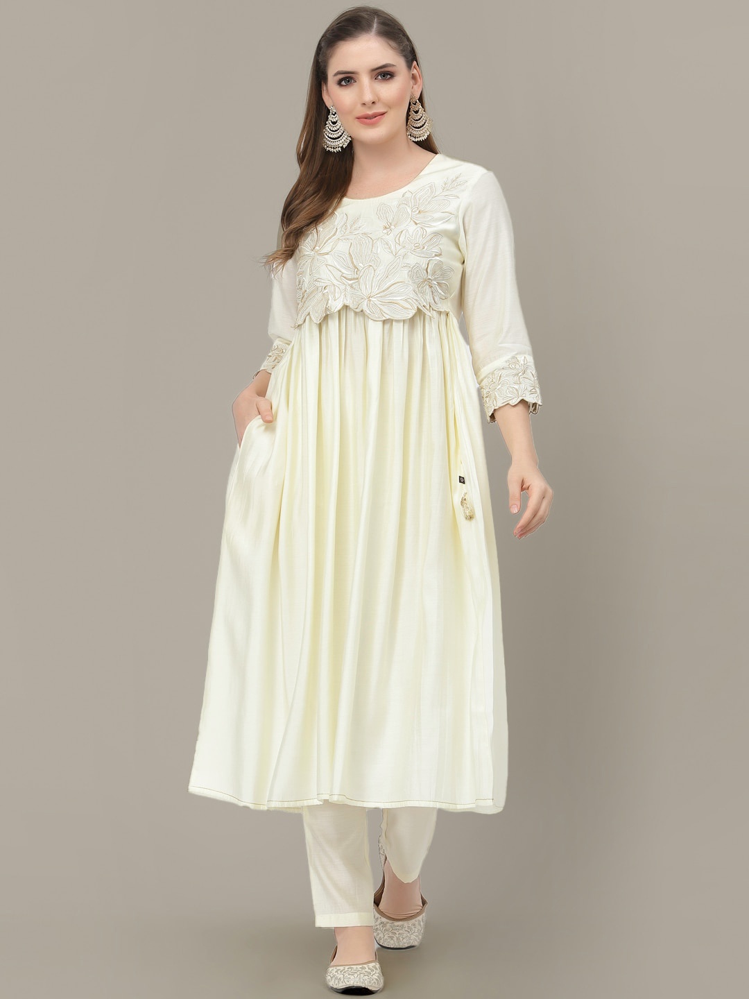 Chhabra 555 Floral Embroidered Thread Work Chanderi Silk Kurta with Trousers & Dupatta, Cream
Chhabra 555 Floral Embroidered Thread Work Chanderi Silk Kurta with Trousers & Dupatta, Cream