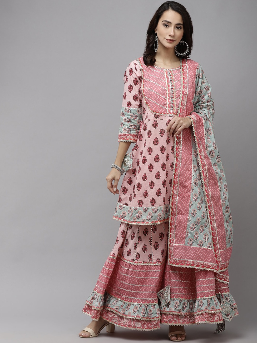 Ishin Floral Printed Empire Gotta Patti Pure Cotton Kurta with Sharara & With Dupatta, Pink
Ishin Floral Printed Empire Gotta Patti Pure Cotton Kurta with Sharara & With Dupatta, Pink