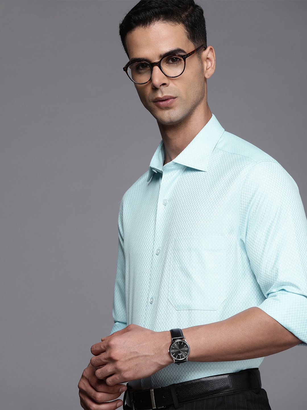 Louis Philippe Gods & Kings Ethnic Motifs Textured Classic Giza Cotton Formal Shirt, Turquoise blue
Louis Philippe Gods & Kings Ethnic Motifs Textured Classic Giza Cotton Formal Shirt, Turquoise blue