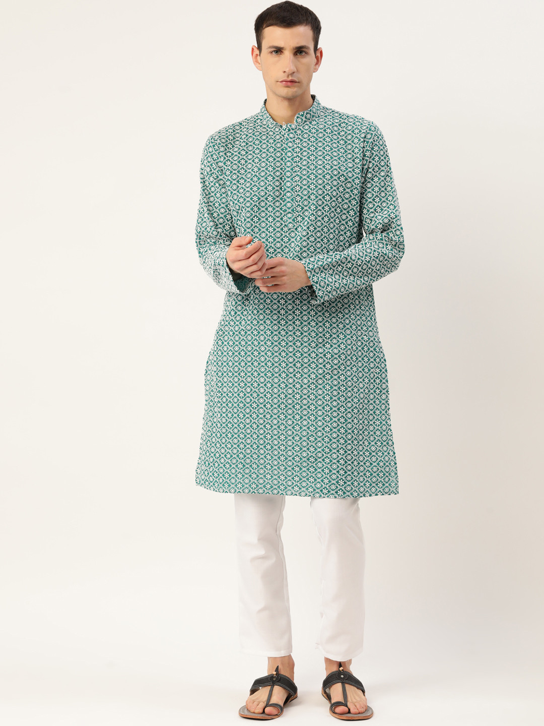 Molly & Michel Men Floral Embroidered Chikankari Pure Cotton Kurta with Pyjamas, Green
Molly & Michel Men Floral Embroidered Chikankari Pure Cotton Kurta with Pyjamas, Green