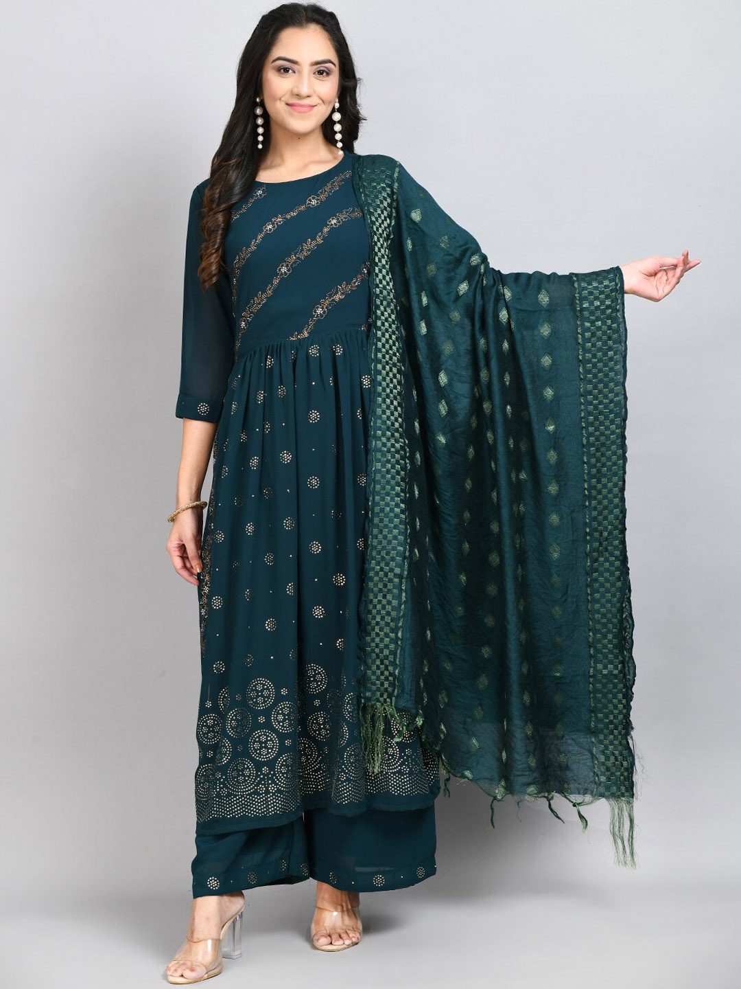 DesiNoor.com Ethnic Motifs Yoke Design Beads and Stones Kurta With Palazzos & Dupatta, Teal
DesiNoor.com Ethnic Motifs Yoke Design Beads and Stones Kurta With Palazzos & Dupatta, Teal