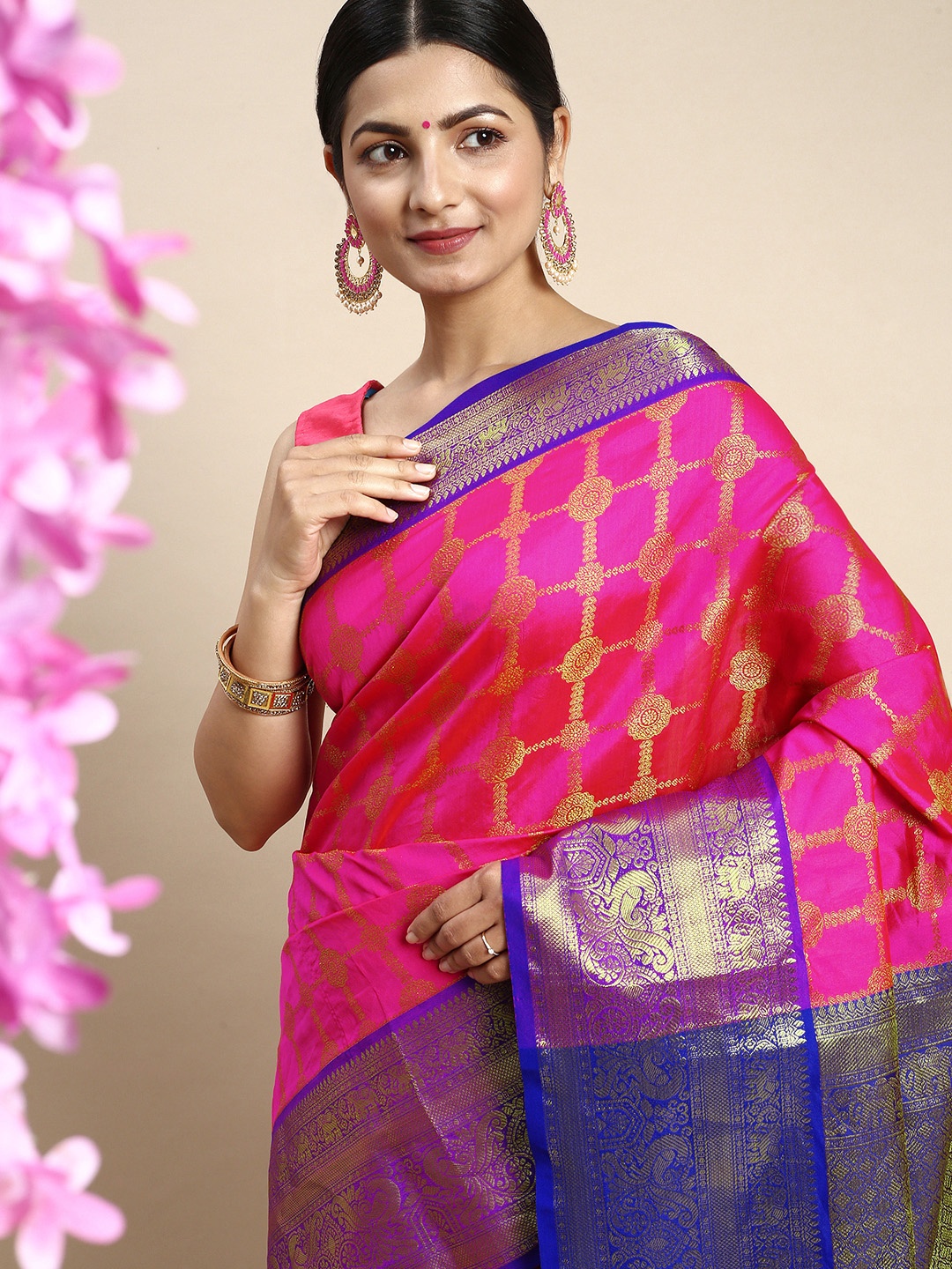 Royal Rajgharana Saree Woven Design Ethnic Motifs Zari Silk Blend Kanjeevaram Saree, Pink
Royal Rajgharana Saree Woven Design Ethnic Motifs Zari Silk Blend Kanjeevaram Saree, Pink