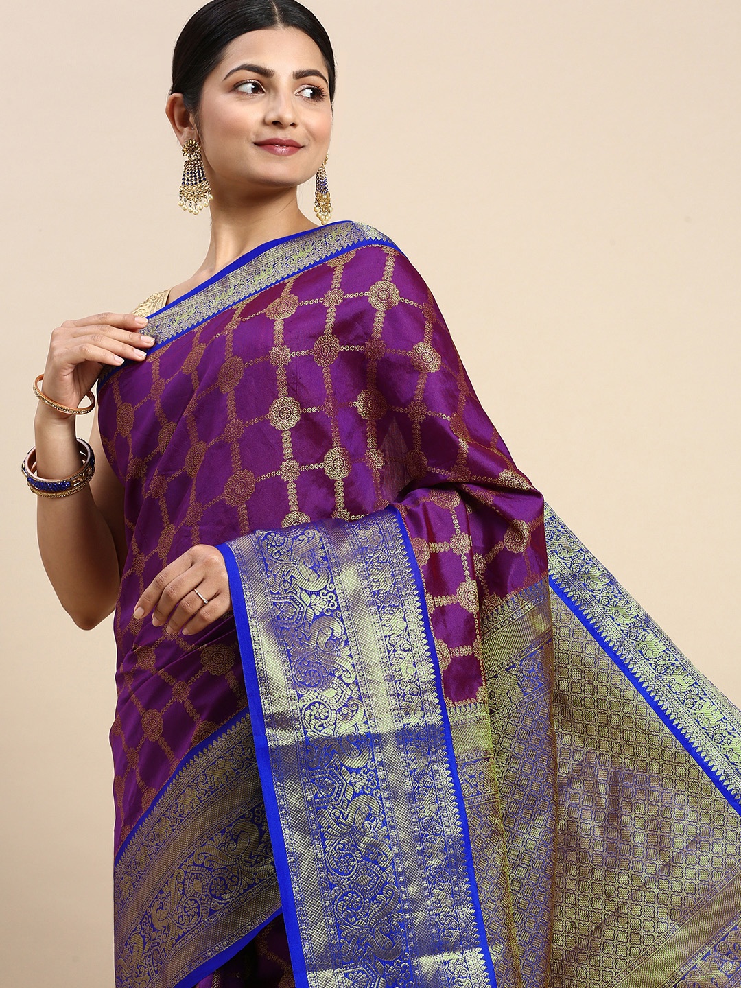 Royal Rajgharana Saree Woven Design Ethnic Motifs Zari Silk Blend Kanjeevaram Saree, Purple
Royal Rajgharana Saree Woven Design Ethnic Motifs Zari Silk Blend Kanjeevaram Saree, Purple