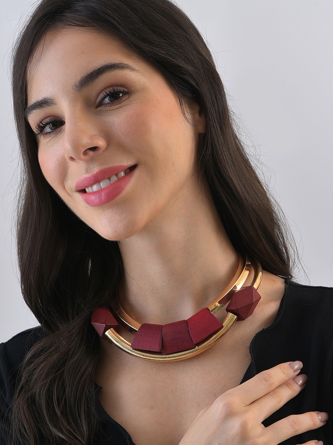 SOHI Gold-Plated Necklace