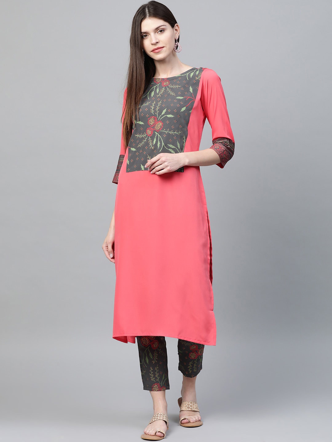 ZIYAA Geometric Yoke Design Crepe Kurta, Coral
