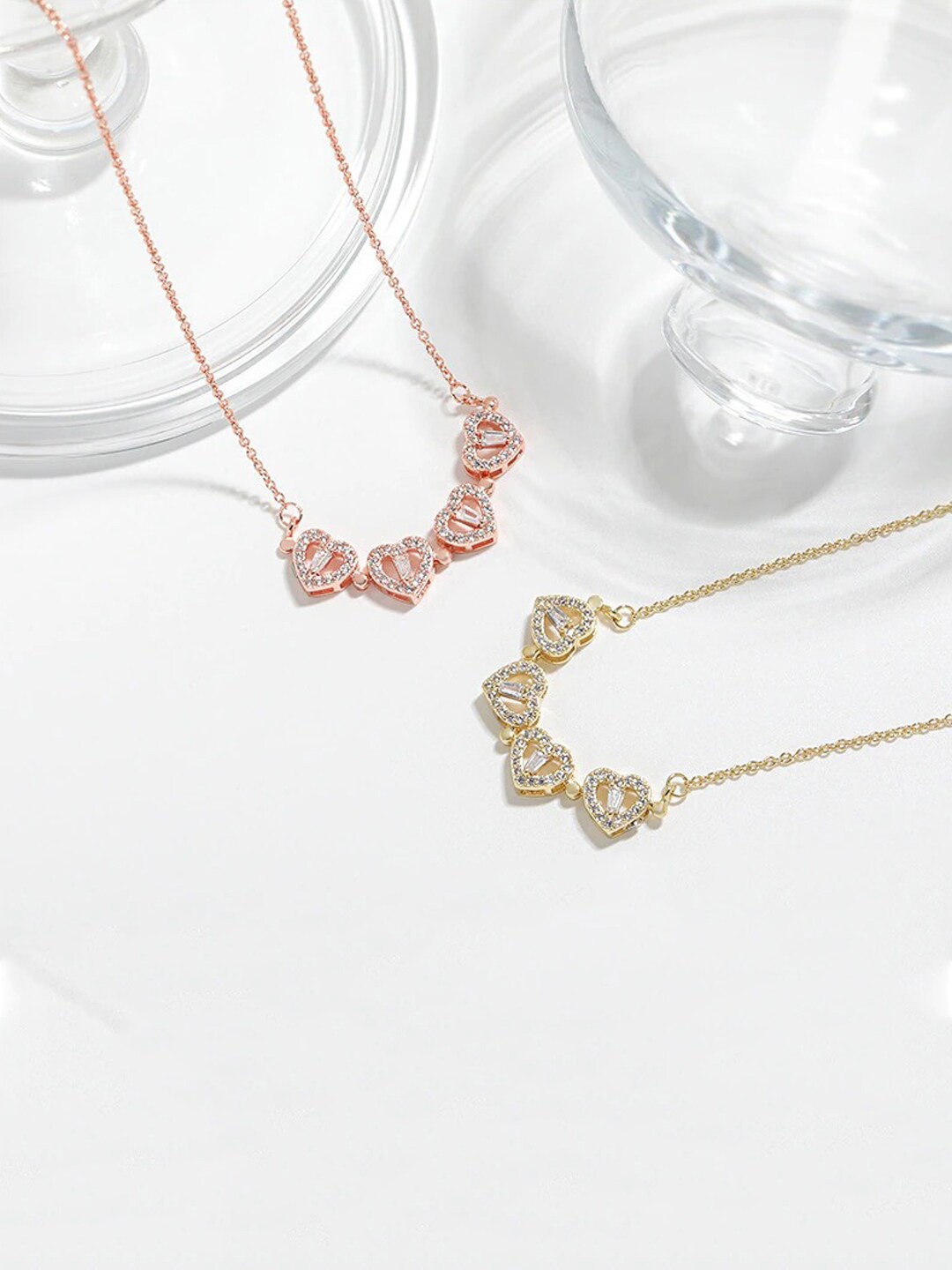 Jewels Galaxy Set Of 2 Rose Gold & Gold-Plated Clover 4 Hearts Openable Magnet Design Pendants With Chains
Jewels Galaxy Set Of 2 Rose Gold & Gold-Plated Clover 4 Hearts Openable Magnet Design Pendants With Chains