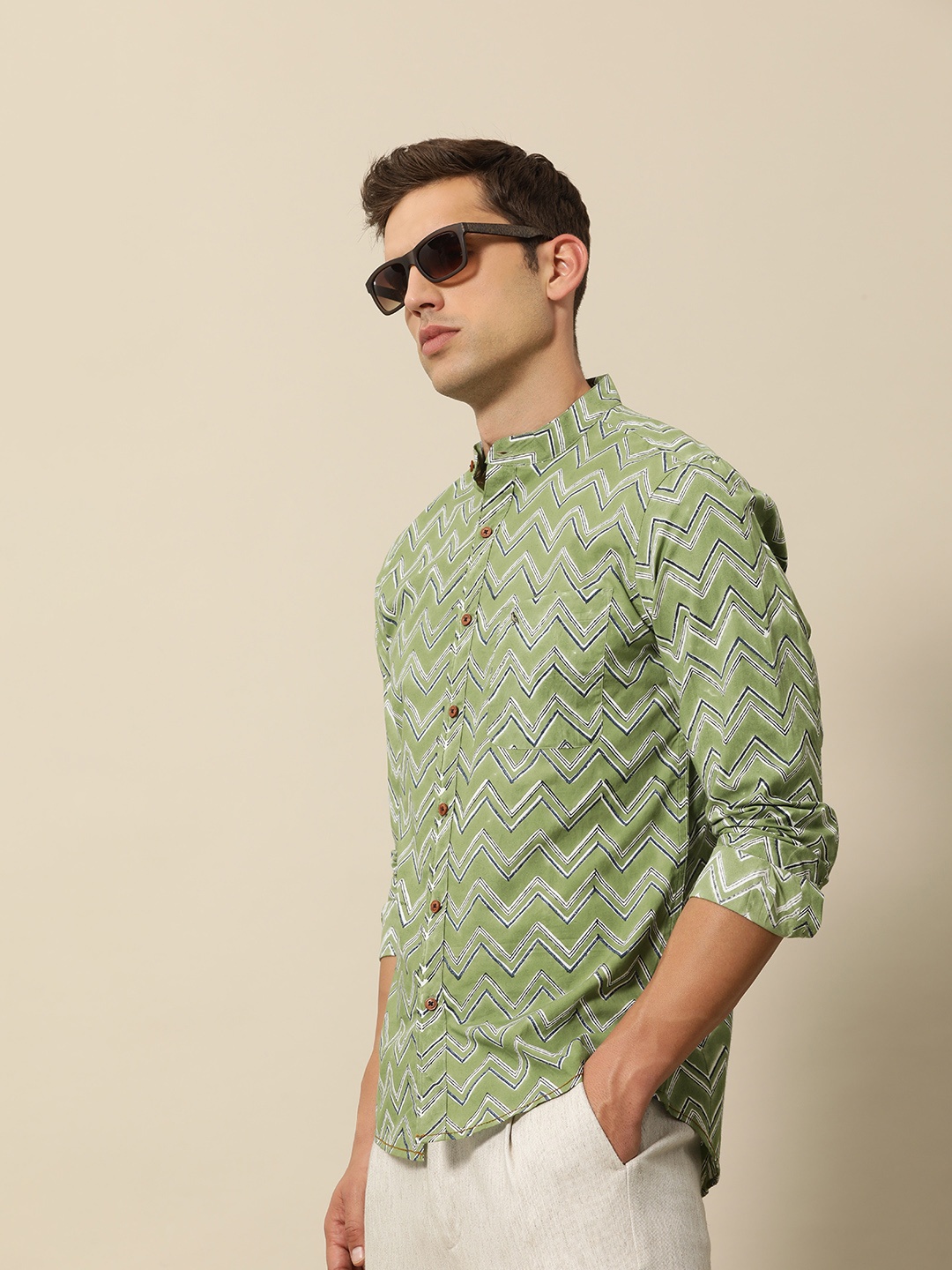 Mr Bowerbird Pure Cotton Tailored Fit Hand Block Chevron Printed Casual Shirt, Green
Mr Bowerbird Pure Cotton Tailored Fit Hand Block Chevron Printed Casual Shirt, Green