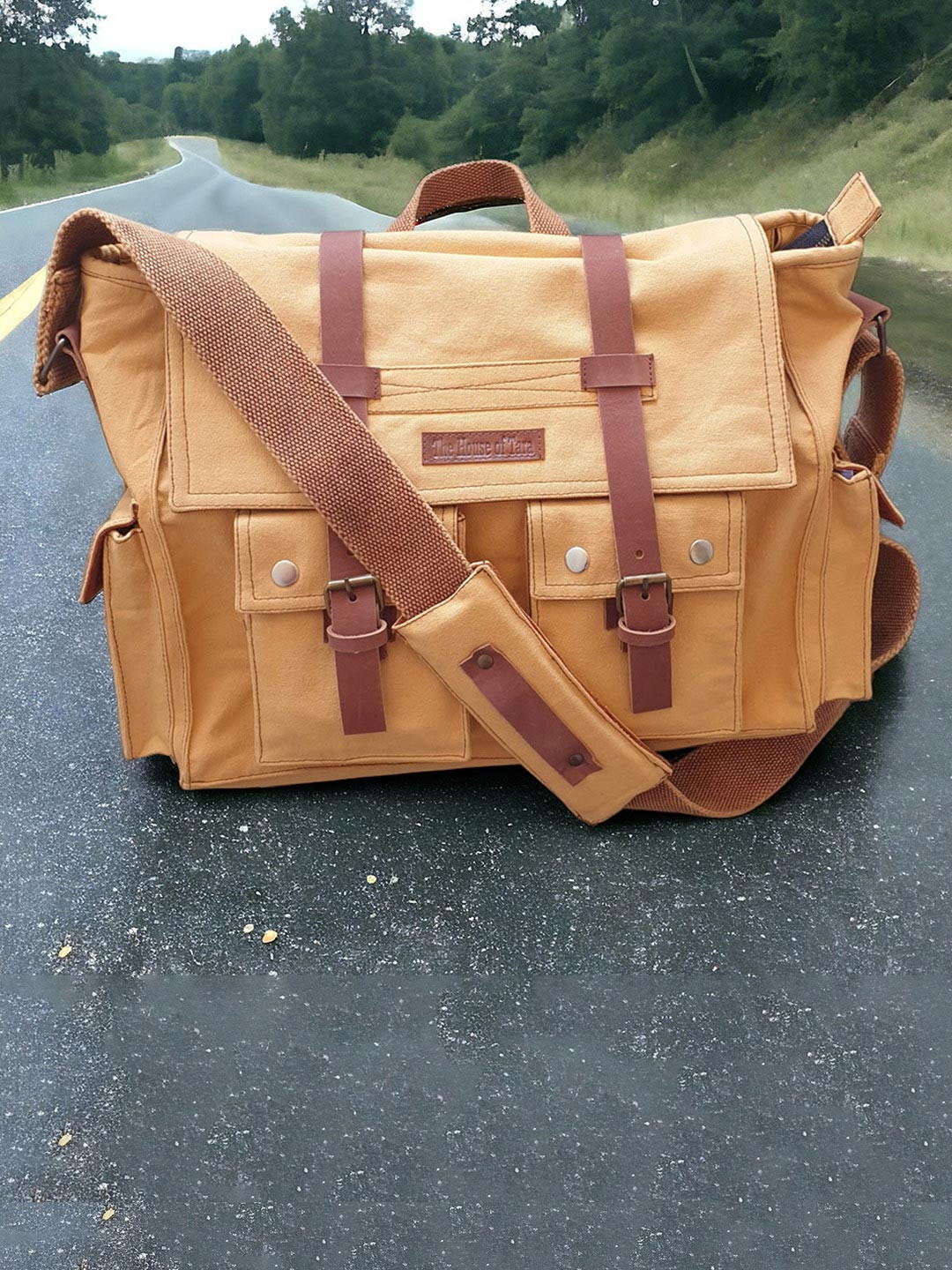 The House of Tara Unisex Beige & Brown Messenger Bag
The House of Tara Unisex Beige & Brown Messenger Bag