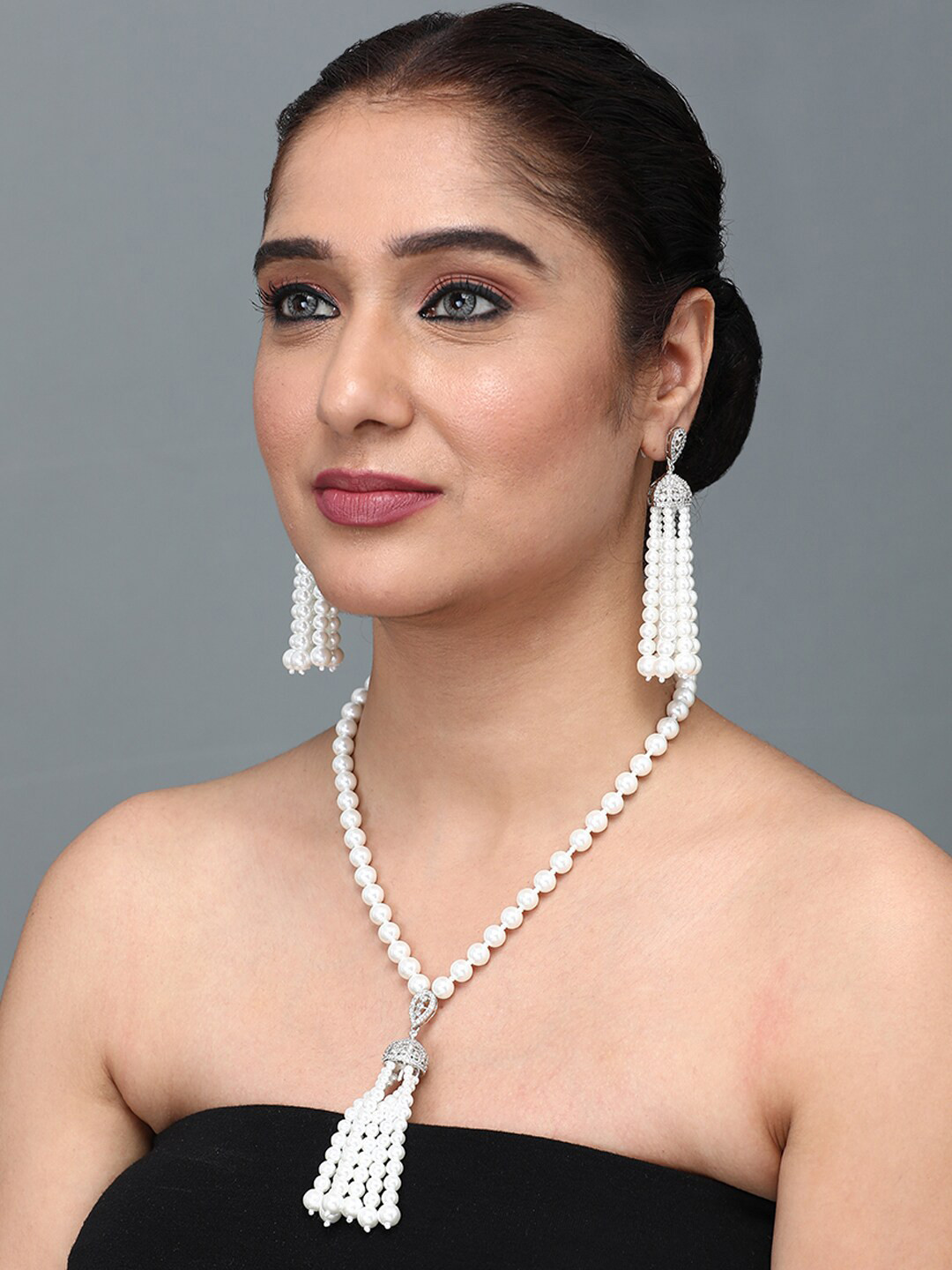 justpeachy Rhodium-Plated & Artificial Beaded AD Stone-Studded Jewellery Set, Silver
justpeachy Rhodium-Plated & Artificial Beaded AD Stone-Studded Jewellery Set, Silver