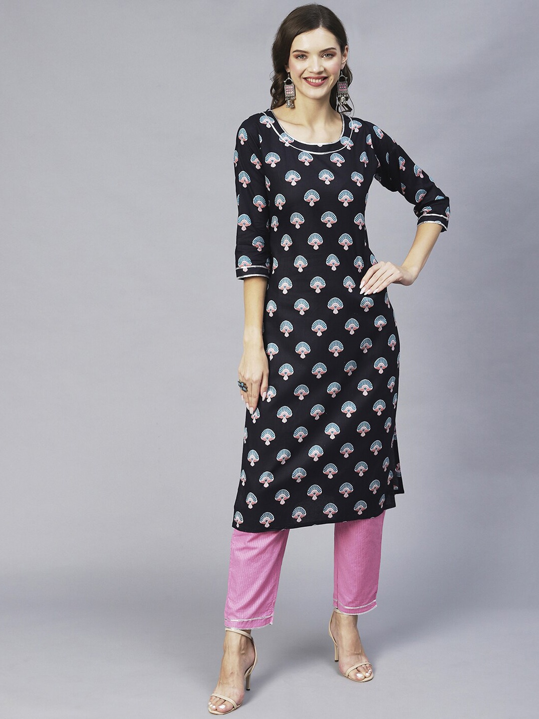 POONAM DESIGNER Women Ethnic Motifs Printed Gotta Patti Pure Cotton Kurta with Trousers, Navy blue
POONAM DESIGNER Women Ethnic Motifs Printed Gotta Patti Pure Cotton Kurta with Trousers, Navy blue