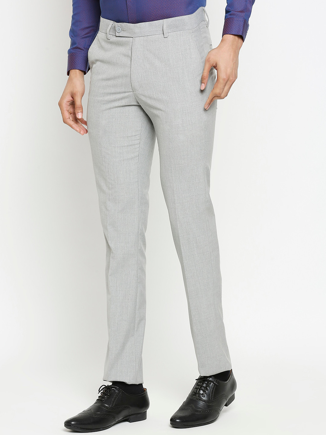 RICHARD PARKER by Pantaloons Men Textured Slim Fit Trousers, Grey
RICHARD PARKER by Pantaloons Men Textured Slim Fit Trousers, Grey