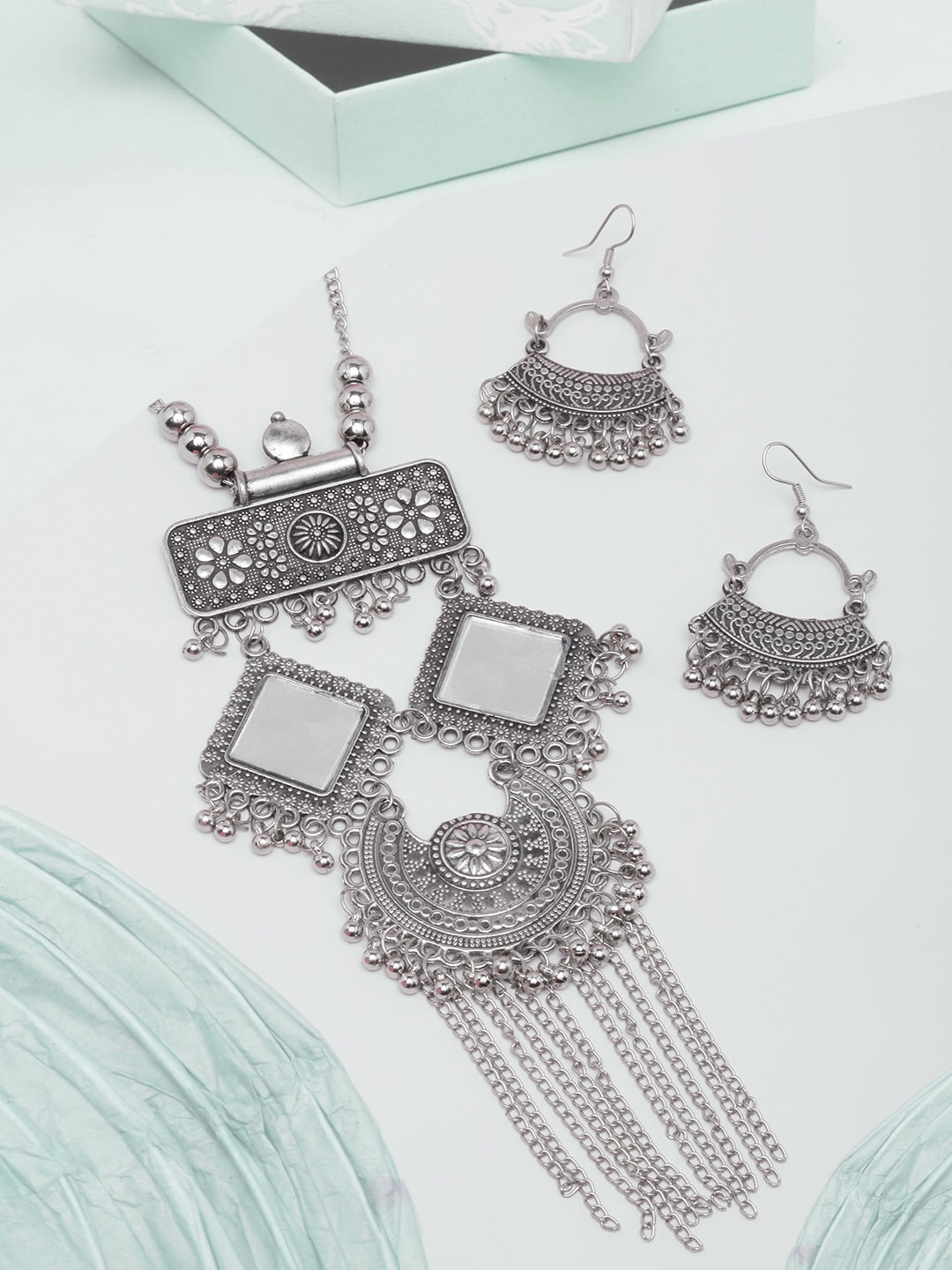 DIVA WALK Silver-Plated Mirror-Studded & Beaded Jewellery Set