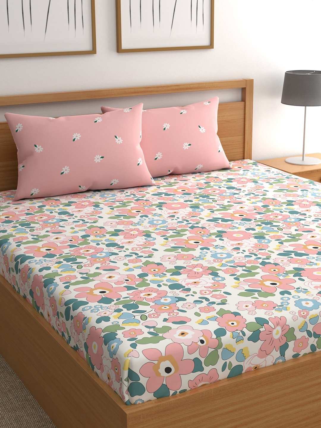 CHHAVI INDIA White & Pink Floral Ultra Soft 210 TC King Bedsheet with 2 Pillow Covers
CHHAVI INDIA White & Pink Floral Ultra Soft 210 TC King Bedsheet with 2 Pillow Covers