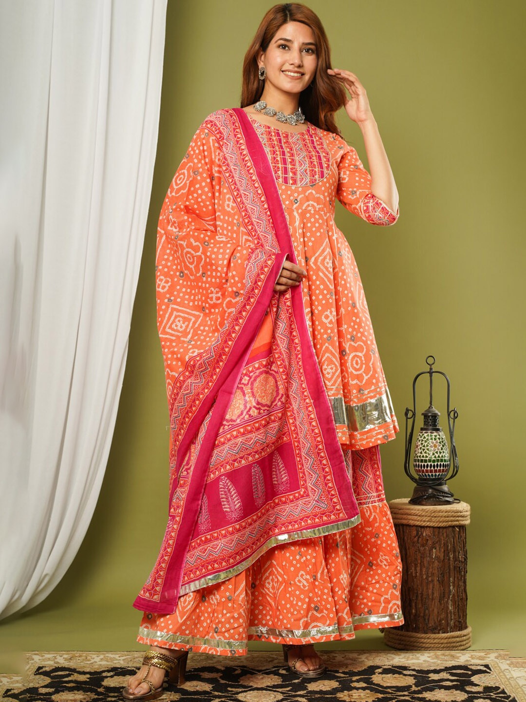 CRAFTED FOR YOU Women Peach-Coloured Bandhani Printed Gotta Patti Pure Cotton Kurta Set
CRAFTED FOR YOU Women Peach-Coloured Bandhani Printed Gotta Patti Pure Cotton Kurta Set