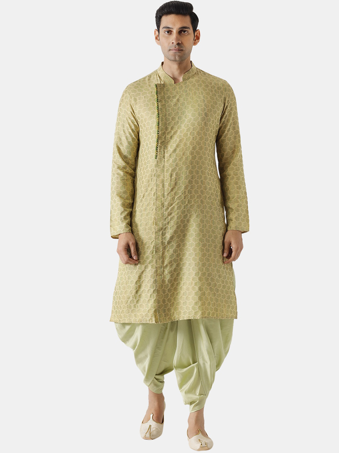 KISAH Ethnic Motifs Mandarin Collar Long Sleeves Jacquard A-Line Layered Cotton Silk Kurta, Green 
KISAH Ethnic Motifs Mandarin Collar Long Sleeves Jacquard A-Line Layered Cotton Silk Kurta, Green