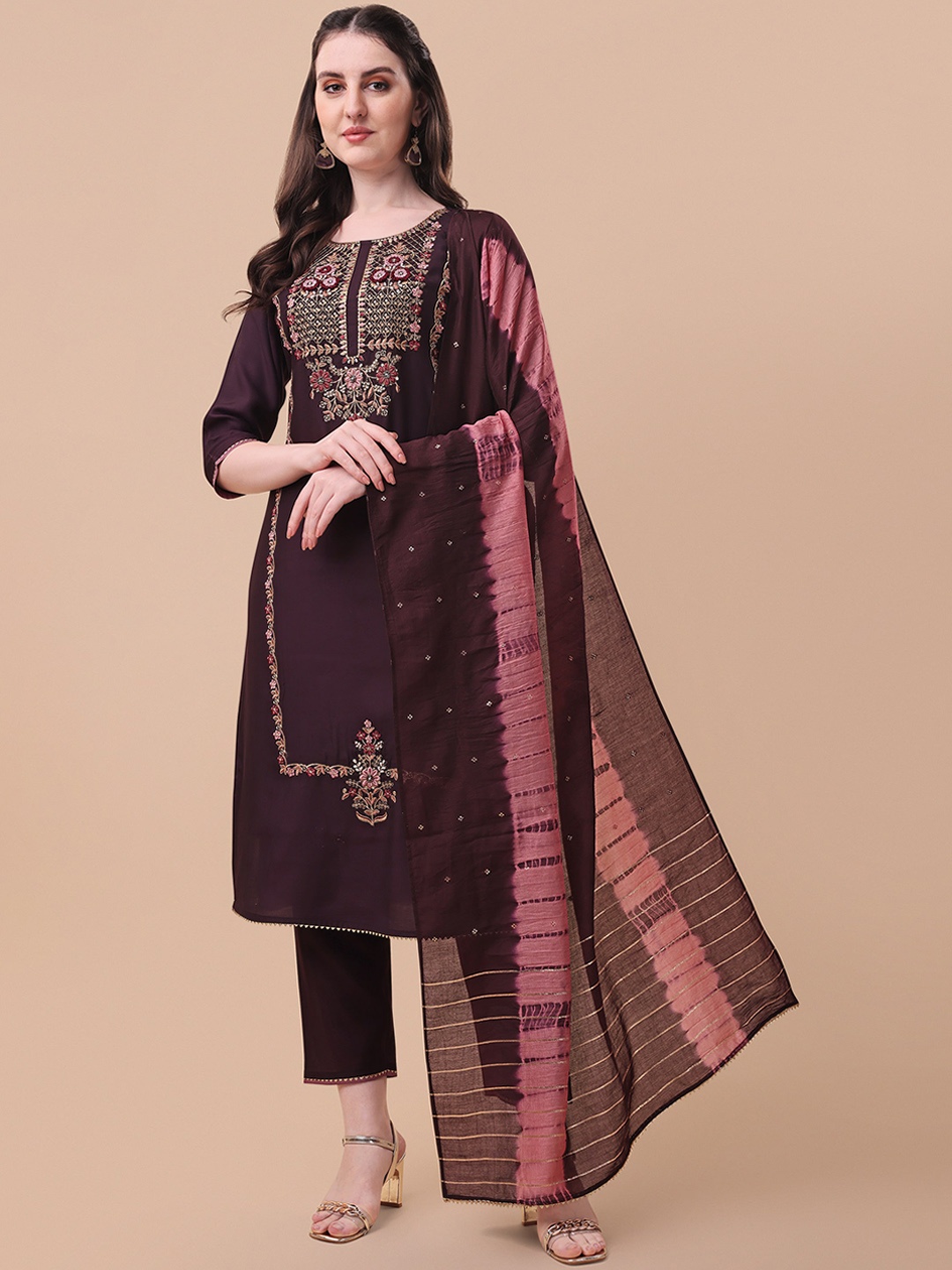 Berrylicious Women Floral Embroidered Chanderi Cotton Kurta with Trousers & Dupatta, Purple
Berrylicious Women Floral Embroidered Chanderi Cotton Kurta with Trousers & Dupatta, Purple