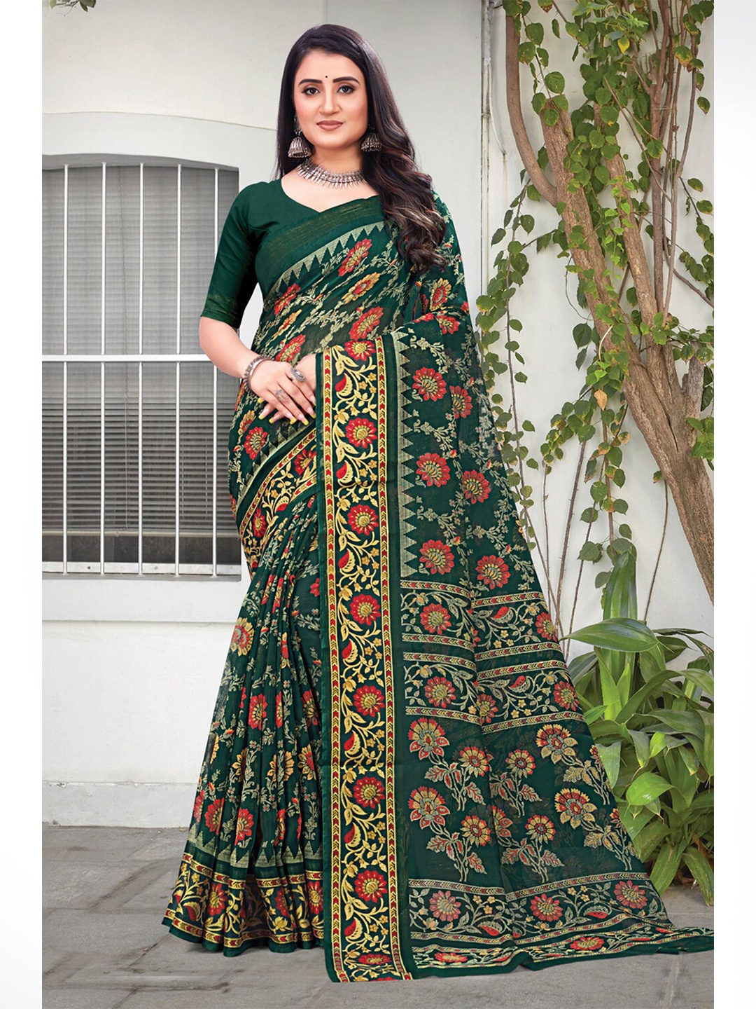 SANGAM PRINTS Floral Printed Saree, Green