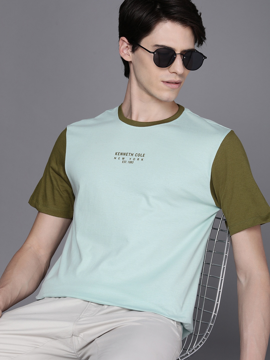 Kenneth Cole Essentials 2.0 - Di Base Men Mint Green Brand Logo Printed Cotton T-shirt
Kenneth Cole Essentials 2.0 - Di Base Men Mint Green Brand Logo Printed Cotton T-shirt