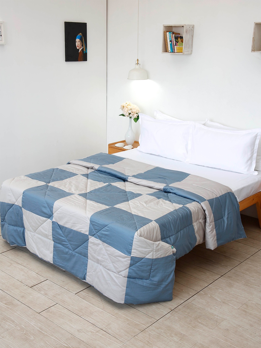 Ariana Blue & Beige Geometric Microfiber AC Room 120 GSM Double Bed Reversible Comforter
Ariana Blue & Beige Geometric Microfiber AC Room 120 GSM Double Bed Reversible Comforter