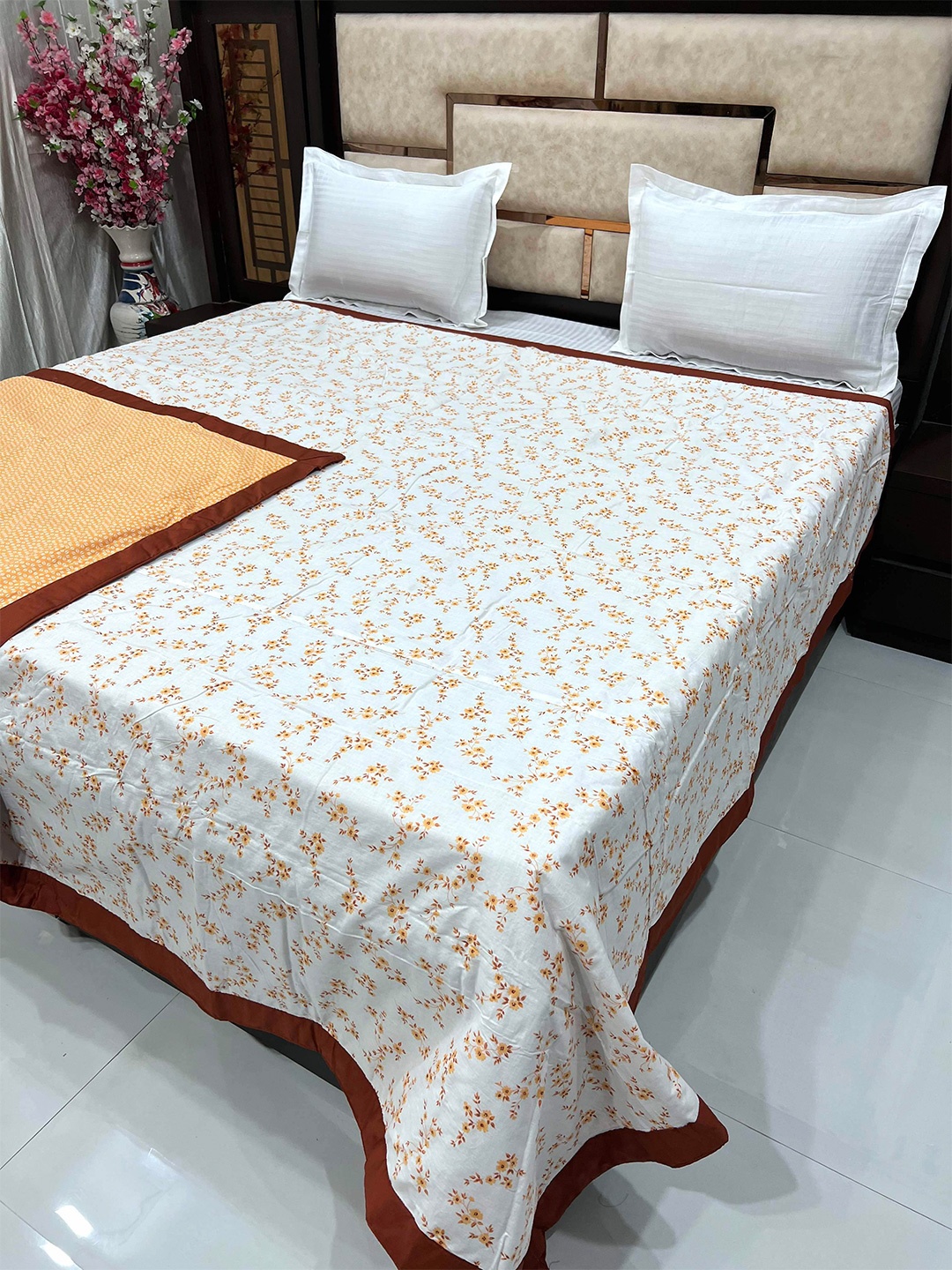 Pure Decor Silken Orange & White Floral AC Room 233 GSM Double Pure Cotton Bed Dohar
Pure Decor Silken Orange & White Floral AC Room 233 GSM Double Pure Cotton Bed Dohar