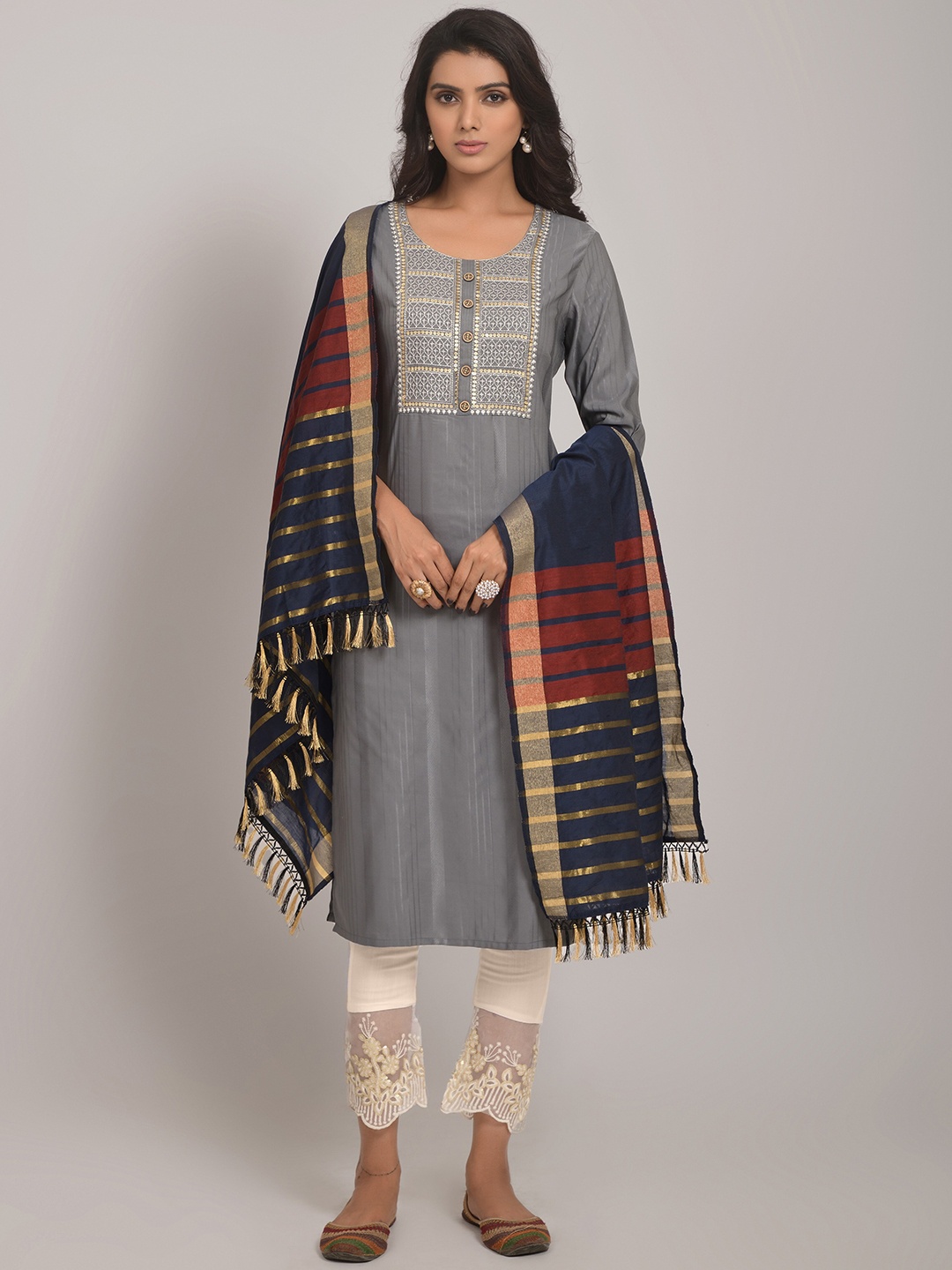 ASPORA Women Grey Ethnic Motifs Embroidered Sequinned Kurta with Trousers & With Dupatta
ASPORA Women Grey Ethnic Motifs Embroidered Sequinned Kurta with Trousers & With Dupatta