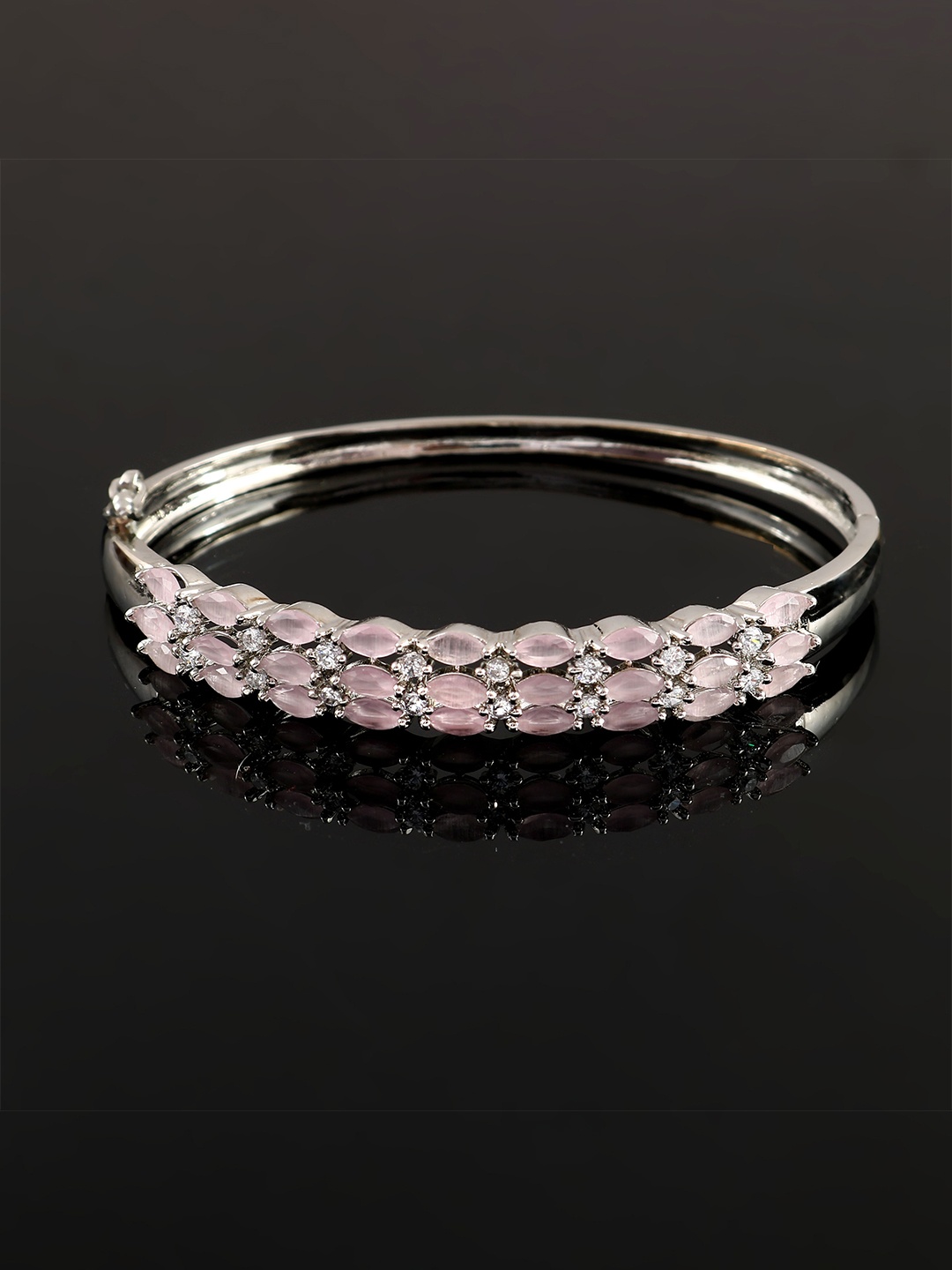 Jewar Mandi Women Silver Plated Brass American Diamond Antique Bangle-Style Bracelet
Jewar Mandi Women Silver Plated Brass American Diamond Antique Bangle-Style Bracelet