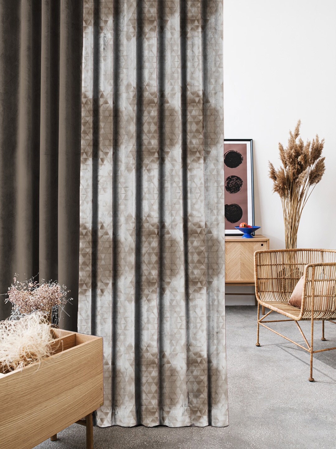 SPACES Set Of 2 Brown Elegent Geometric Print Matt Finish Black Out Window Curtain 5 Ft
SPACES Set Of 2 Brown Elegent Geometric Print Matt Finish Black Out Window Curtain 5 Ft