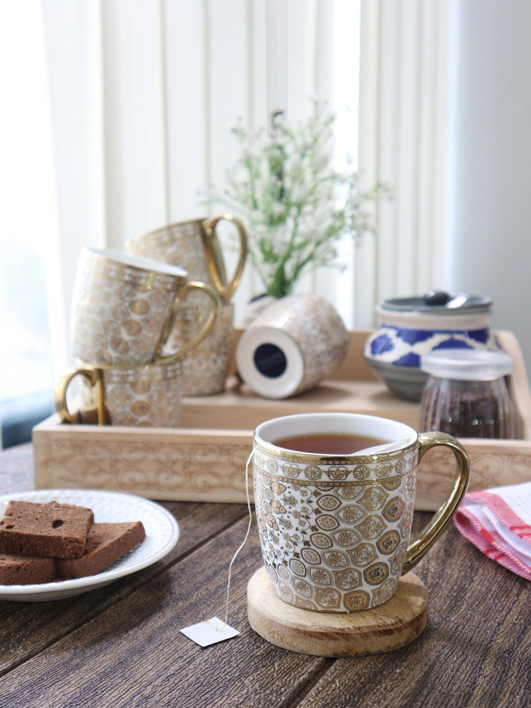 Femora White & Gold-Toned Set of 6 Floral Printed Bone China Glossy Cups 180 ml Each
Femora White & Gold-Toned Set of 6 Floral Printed Bone China Glossy Cups 180 ml Each