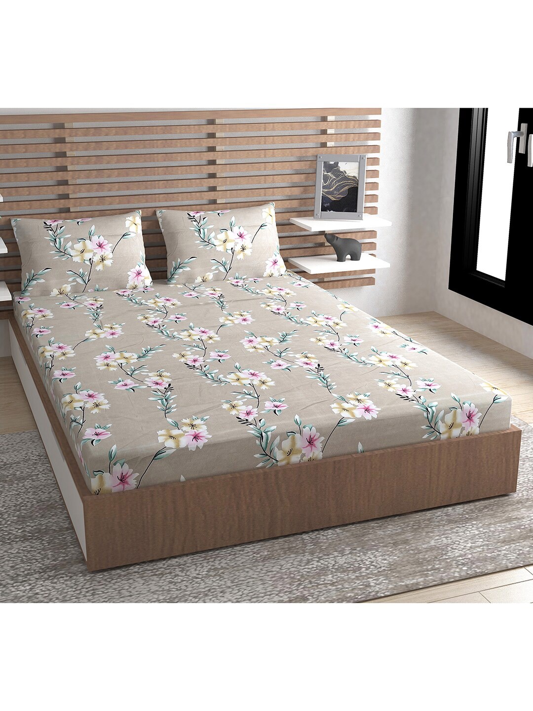 Urban Magic Cream-Coloured & White Floral 140 TC Queen Bedsheet with 2 Pillow Covers
Urban Magic Cream-Coloured & White Floral 140 TC Queen Bedsheet with 2 Pillow Covers