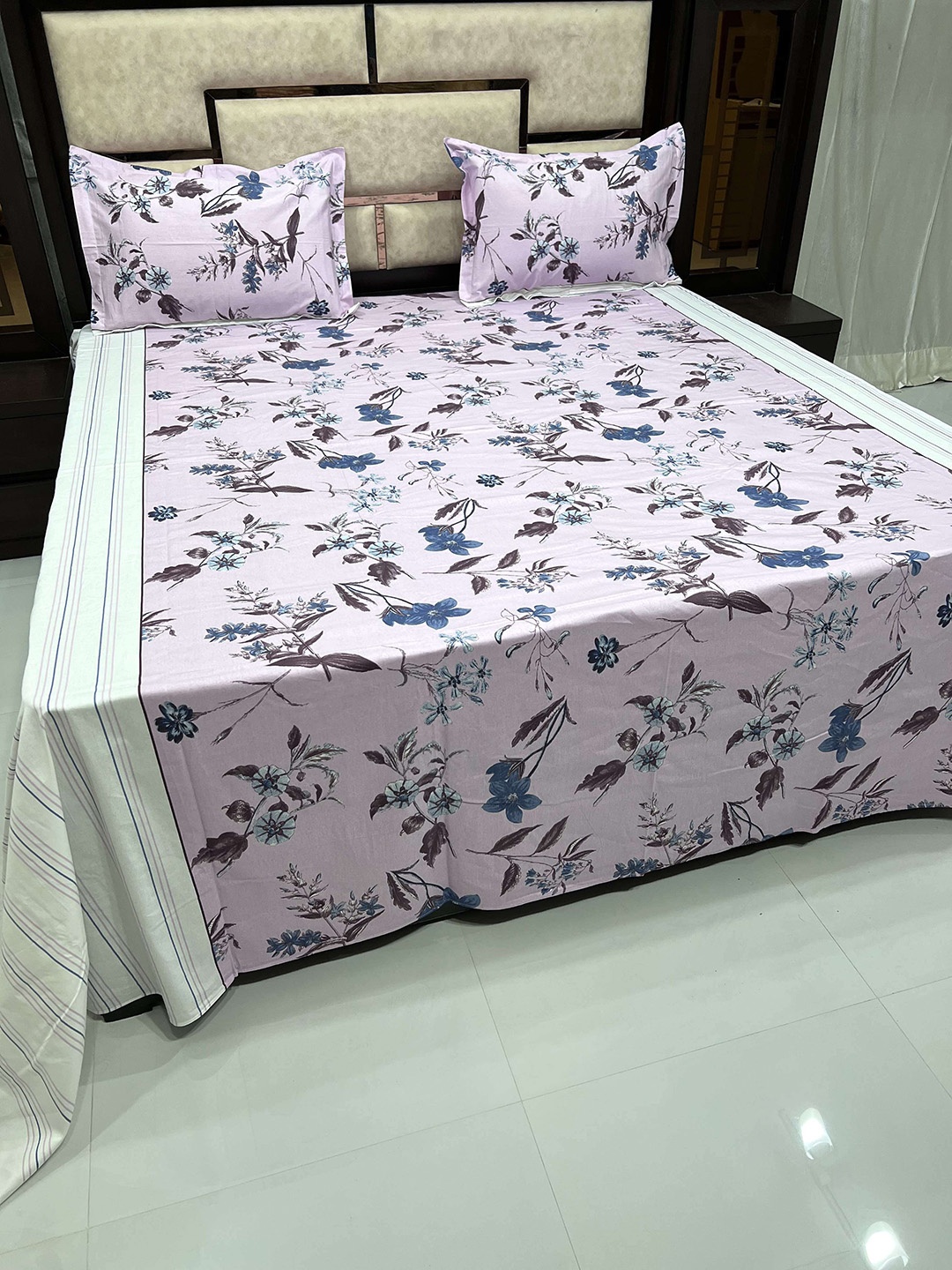 Pure Decor Purple & Grey Floral 380 TC King Pure Cotton Bedsheet with 2 Pillow Covers
Pure Decor Purple & Grey Floral 380 TC King Pure Cotton Bedsheet with 2 Pillow Covers